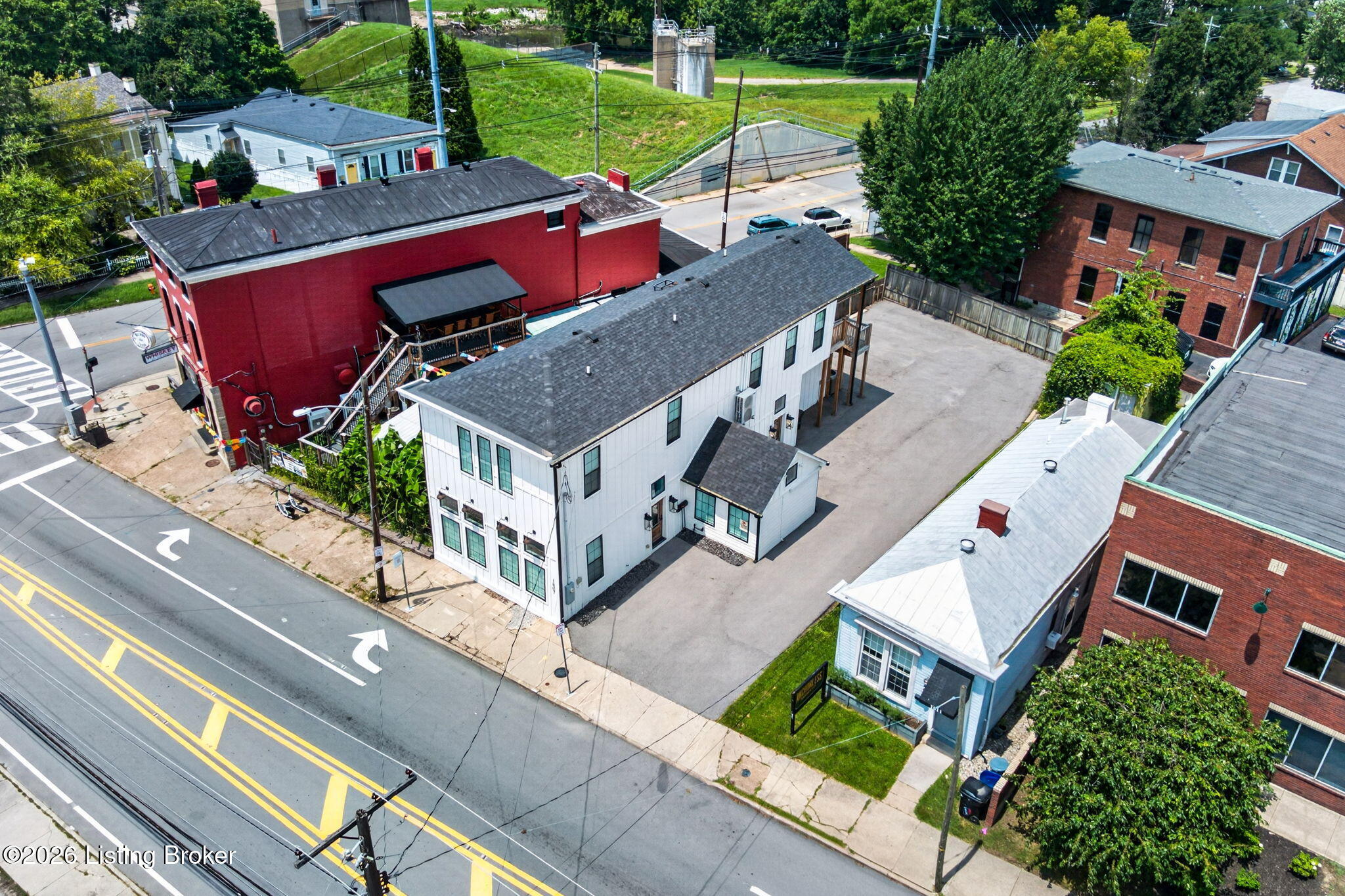 1807 Brownsboro Rd