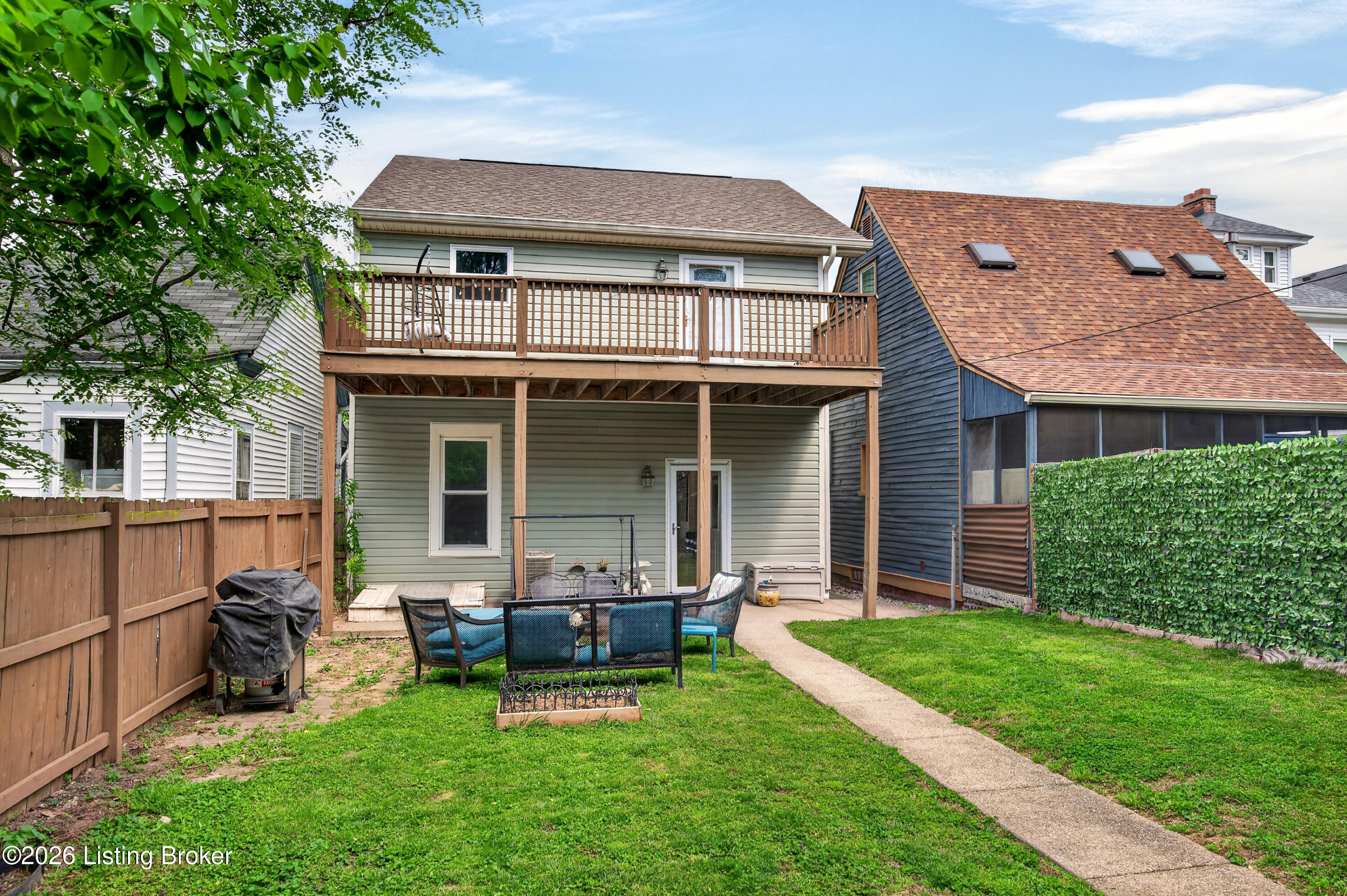 1320 Winter Ave