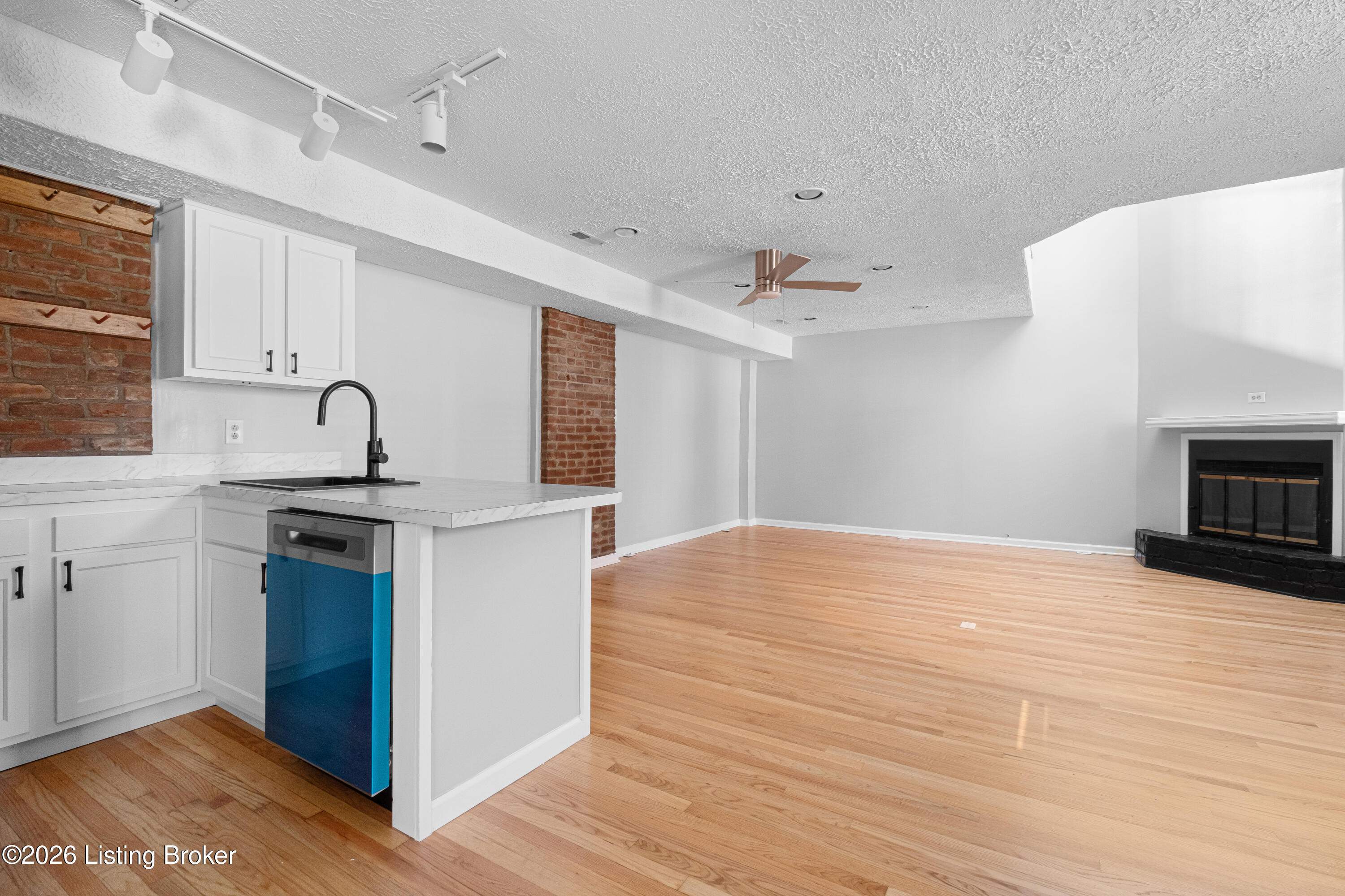 1128 Cherokee Rd APT 1A