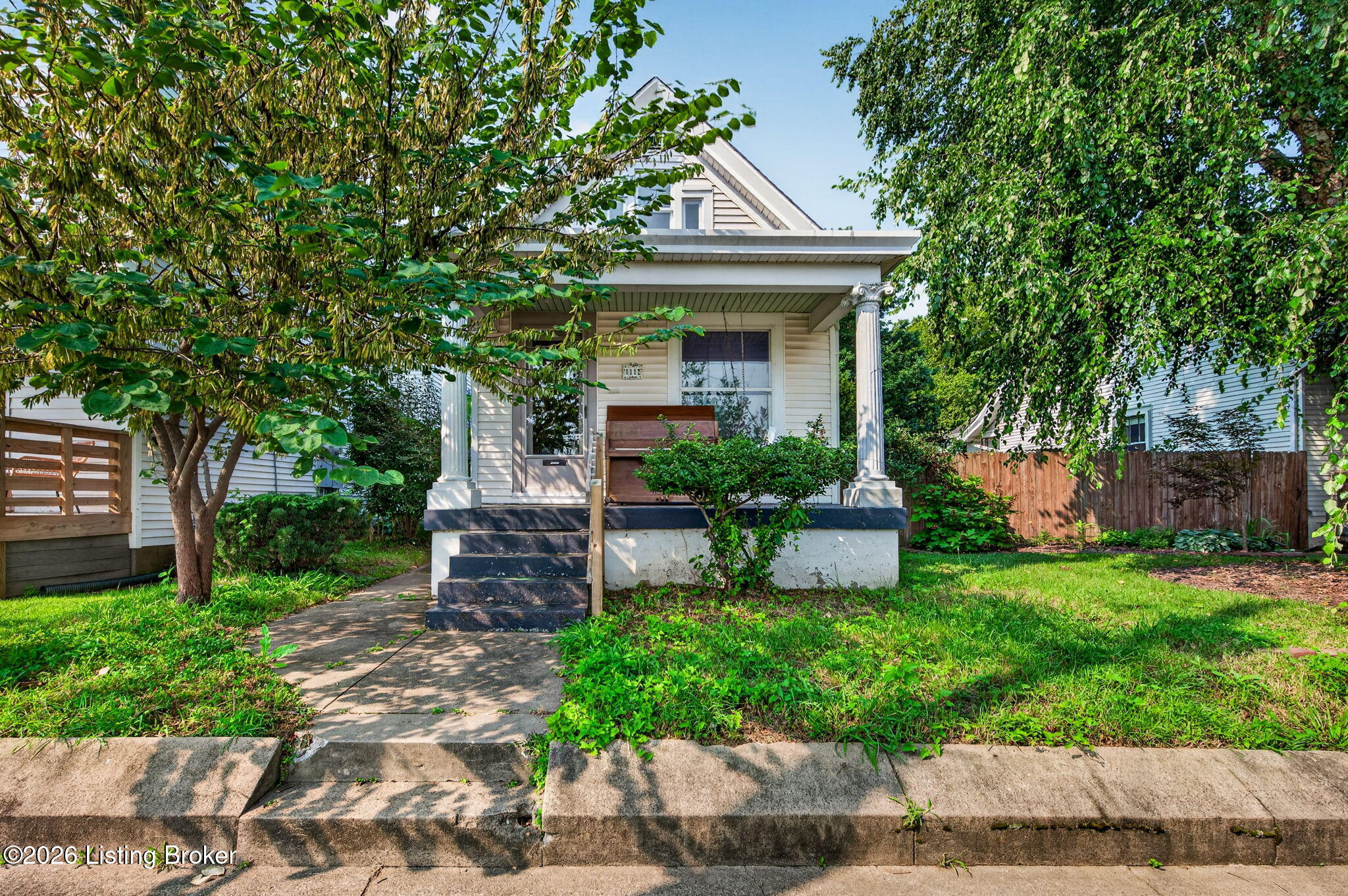 1112 Milton St