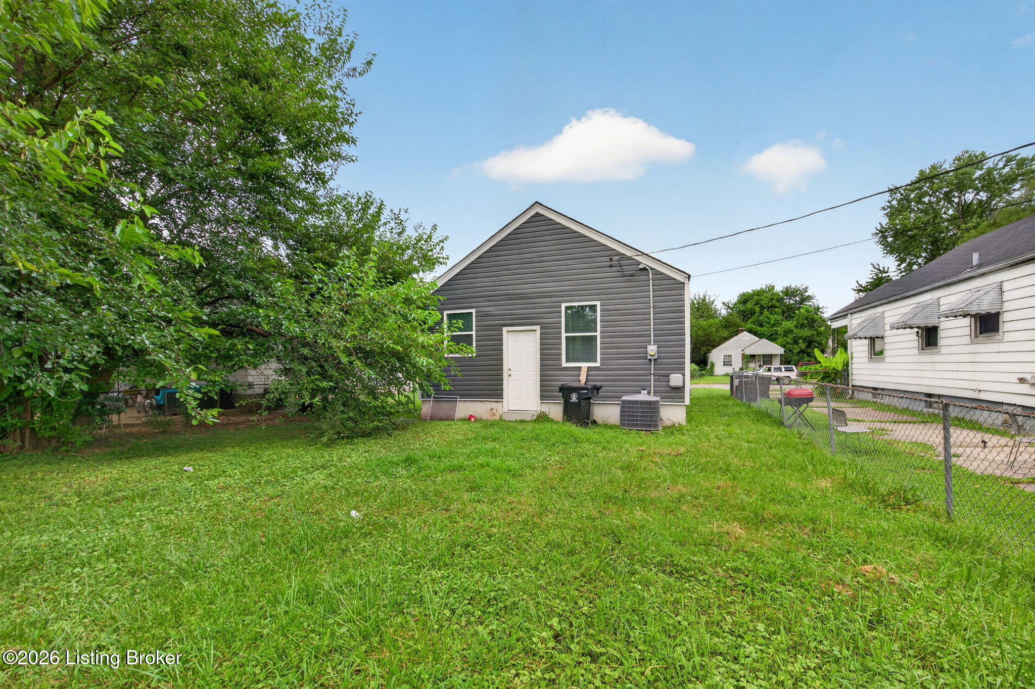 2445 Lindbergh Dr