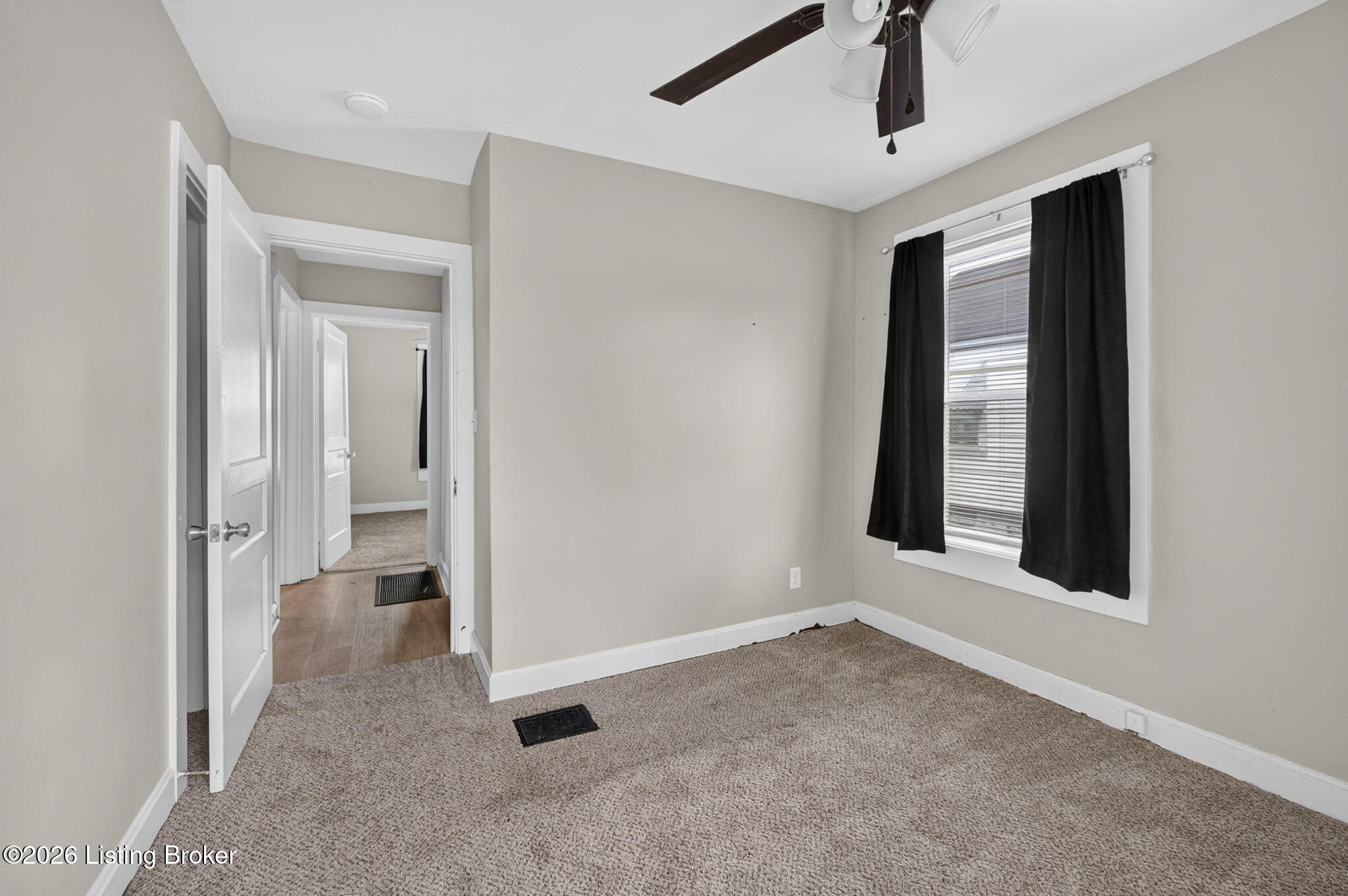 2445 Lindbergh Dr