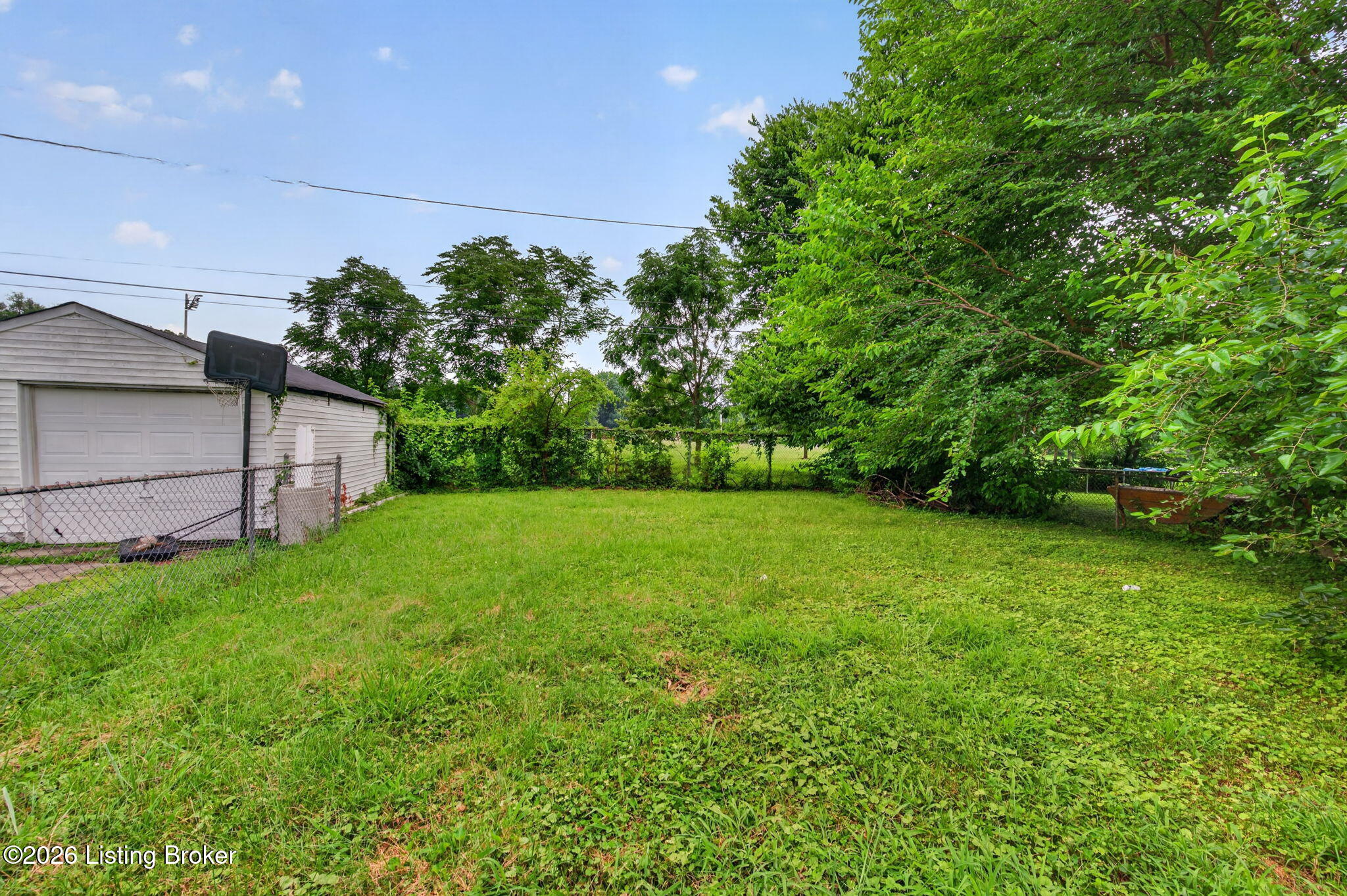 2445 Lindbergh Dr