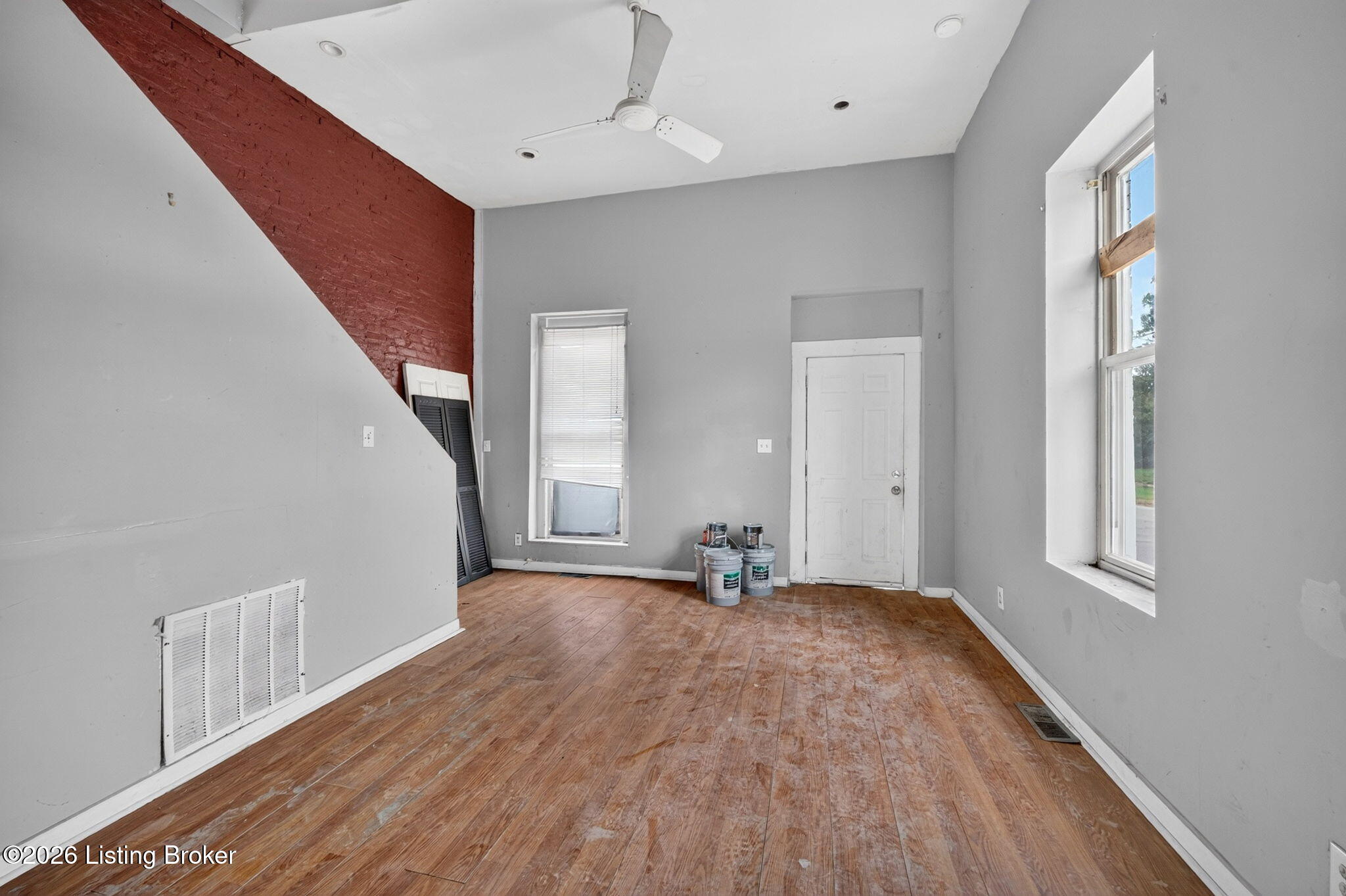 526 Dr W. J. Hodge St