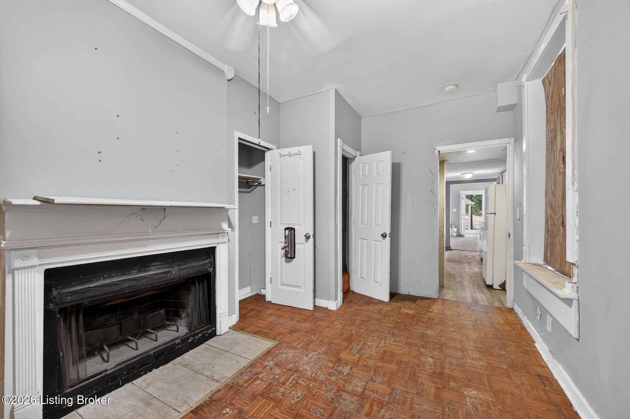 526 Dr W. J. Hodge St