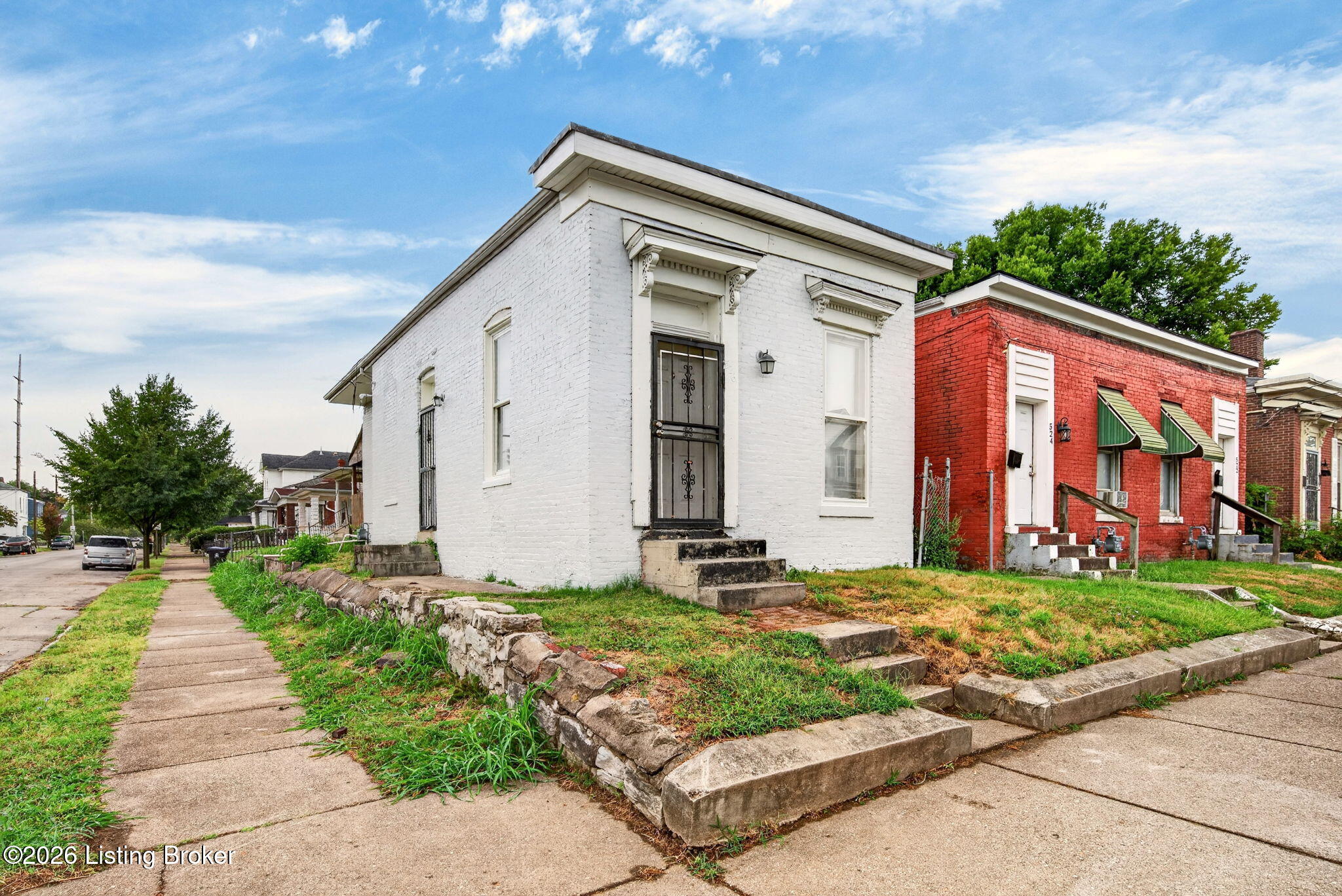 526 Dr W. J. Hodge St