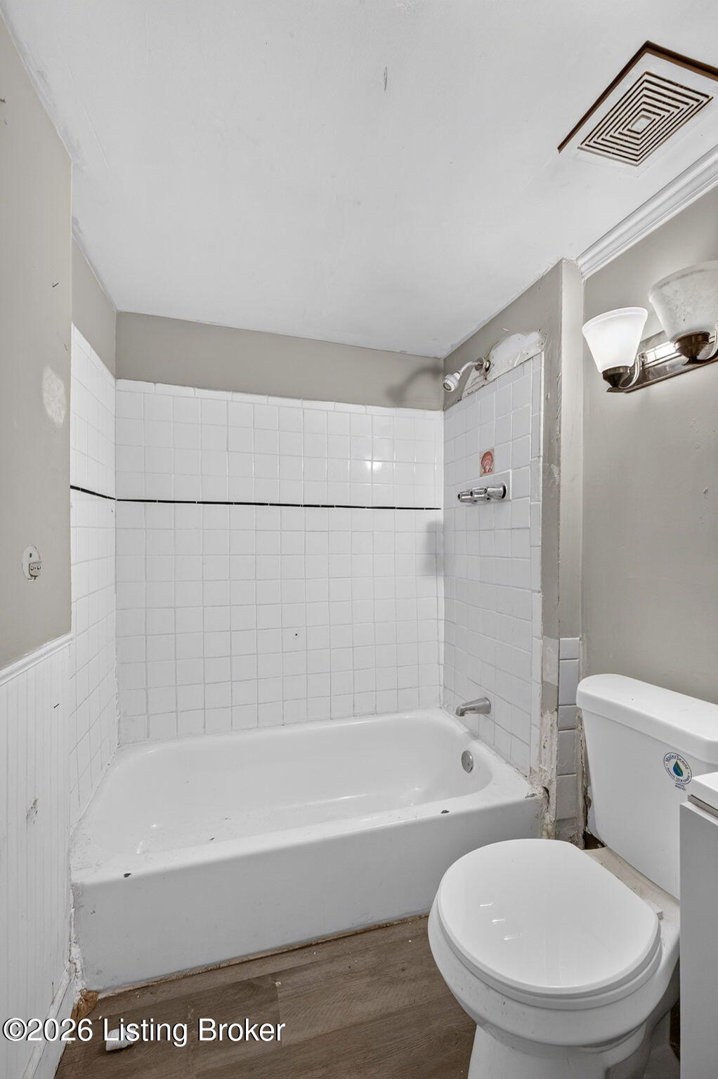 526 Dr W. J. Hodge St