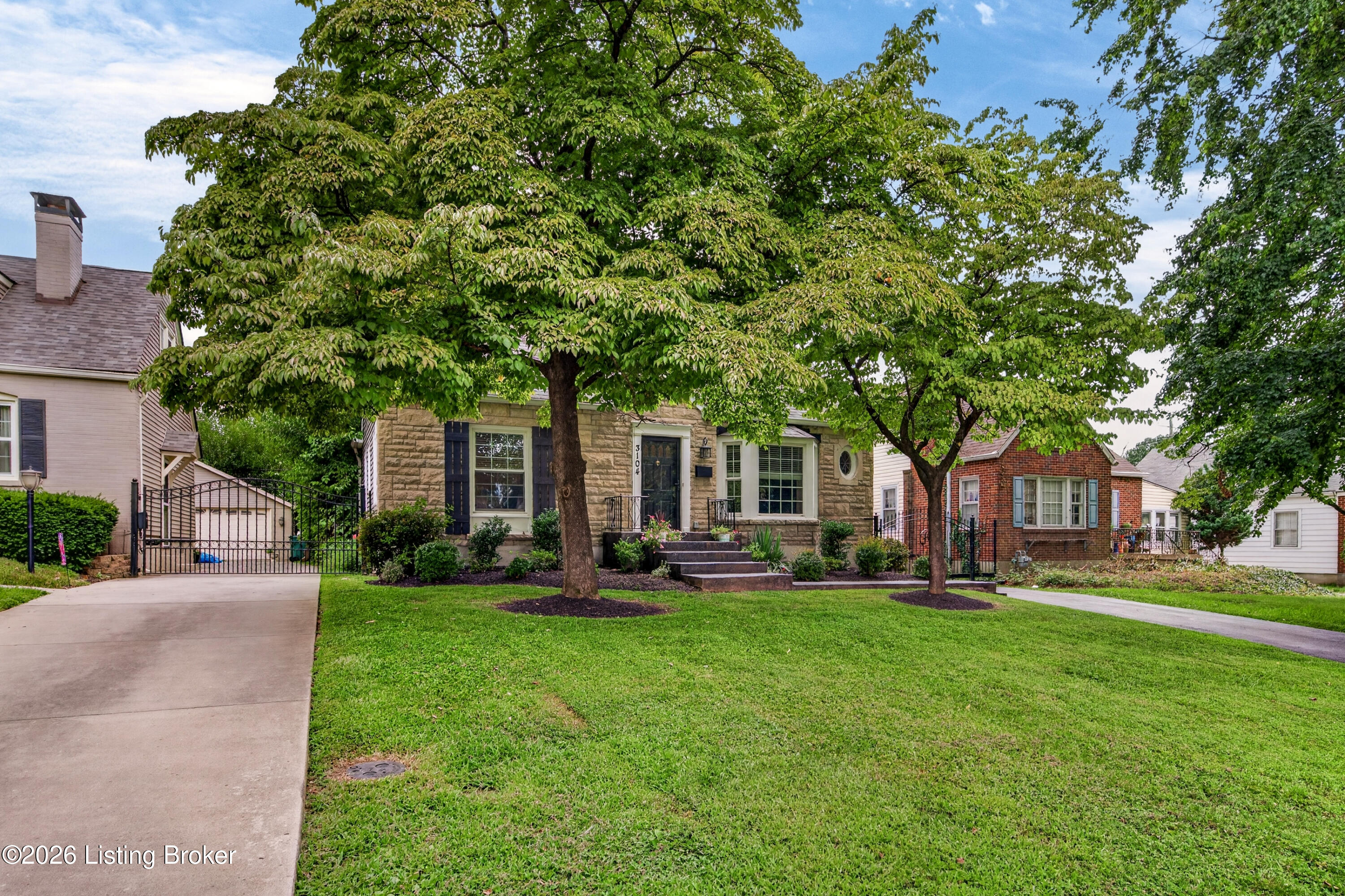 3104 Eagle Pass