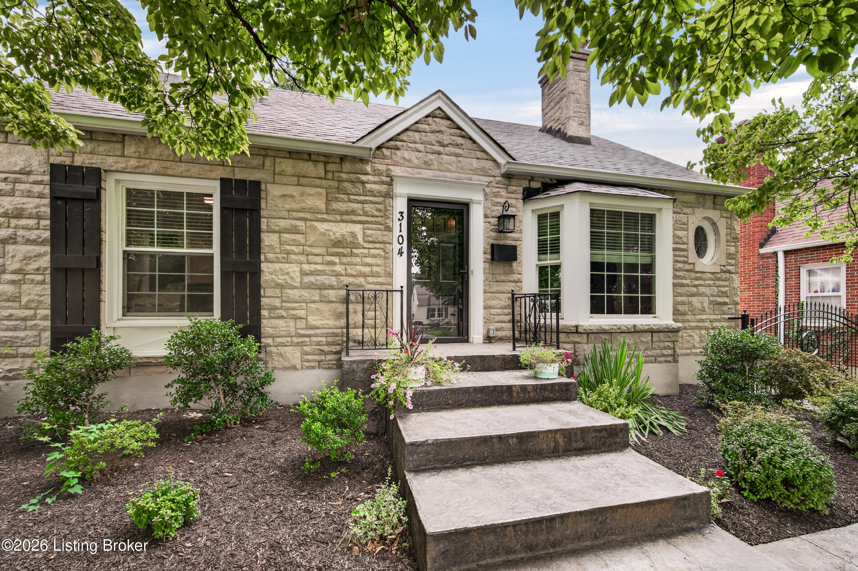 3104 Eagle Pass