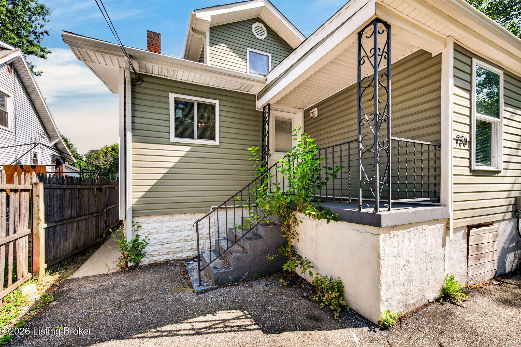 730 Iowa Ave