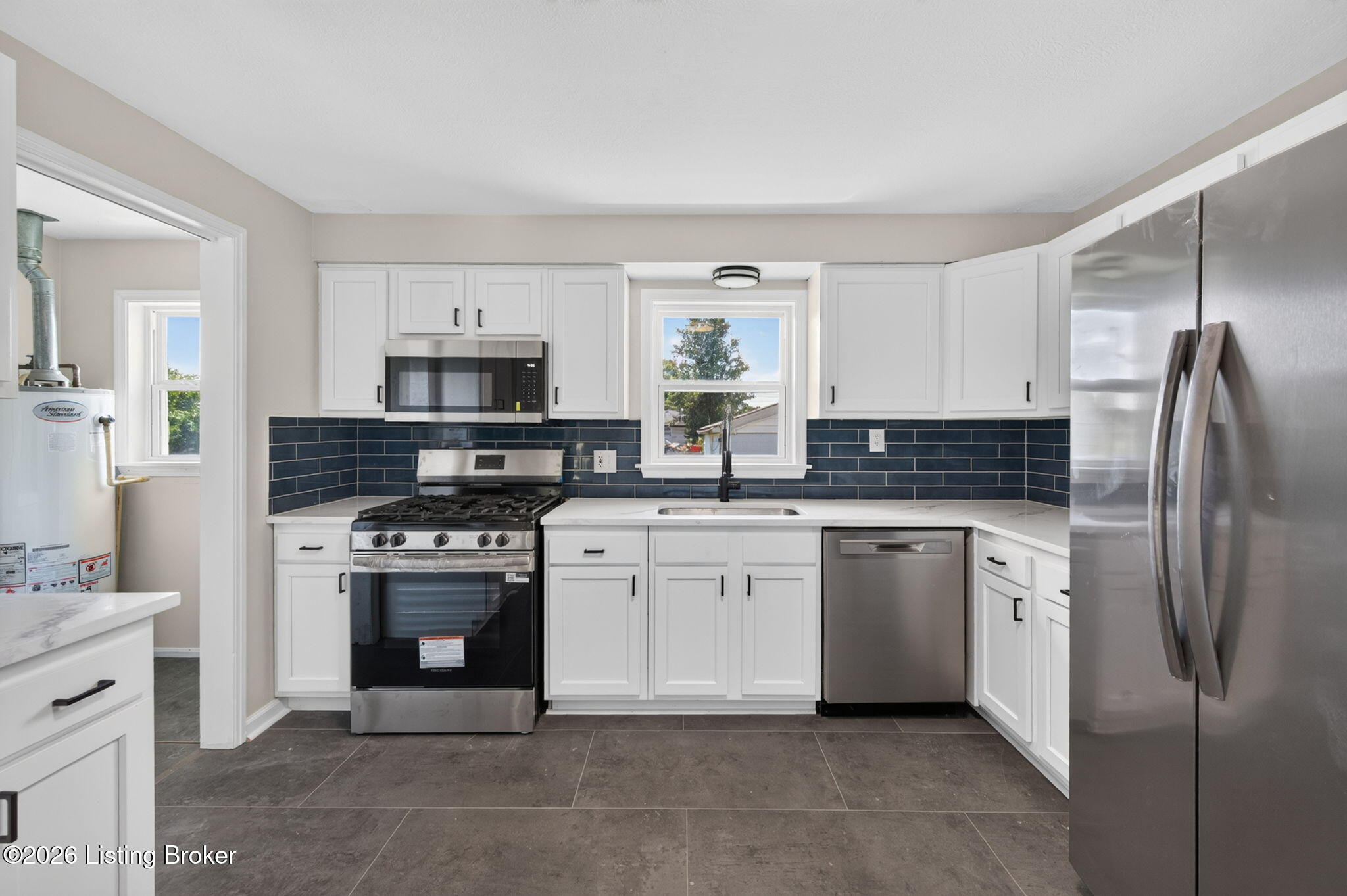 2424 Weber Ln