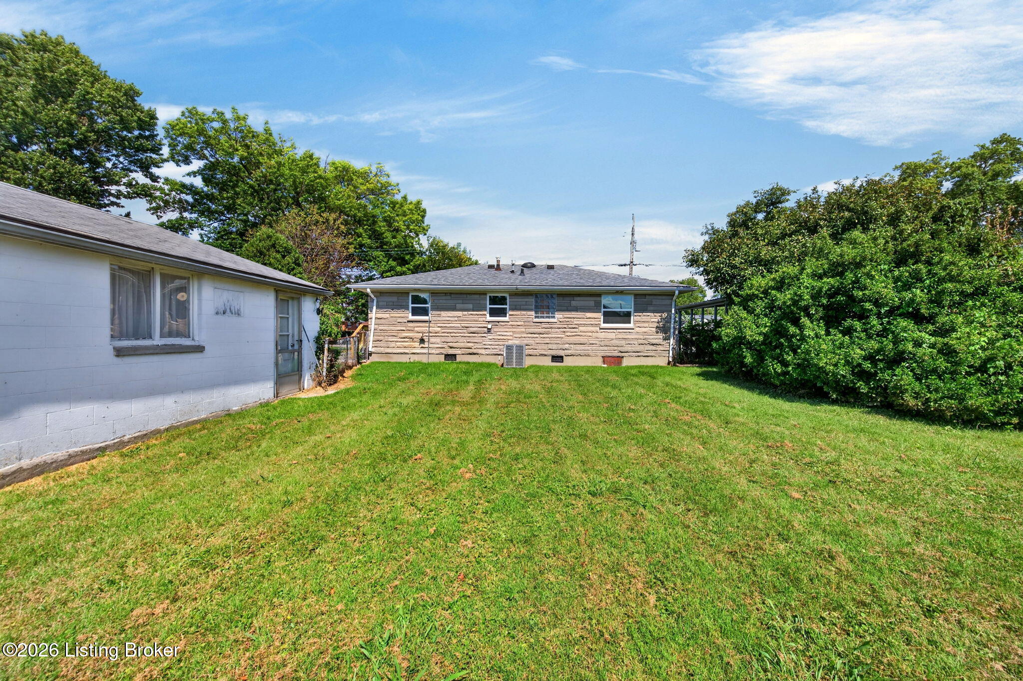 2424 Weber Ln