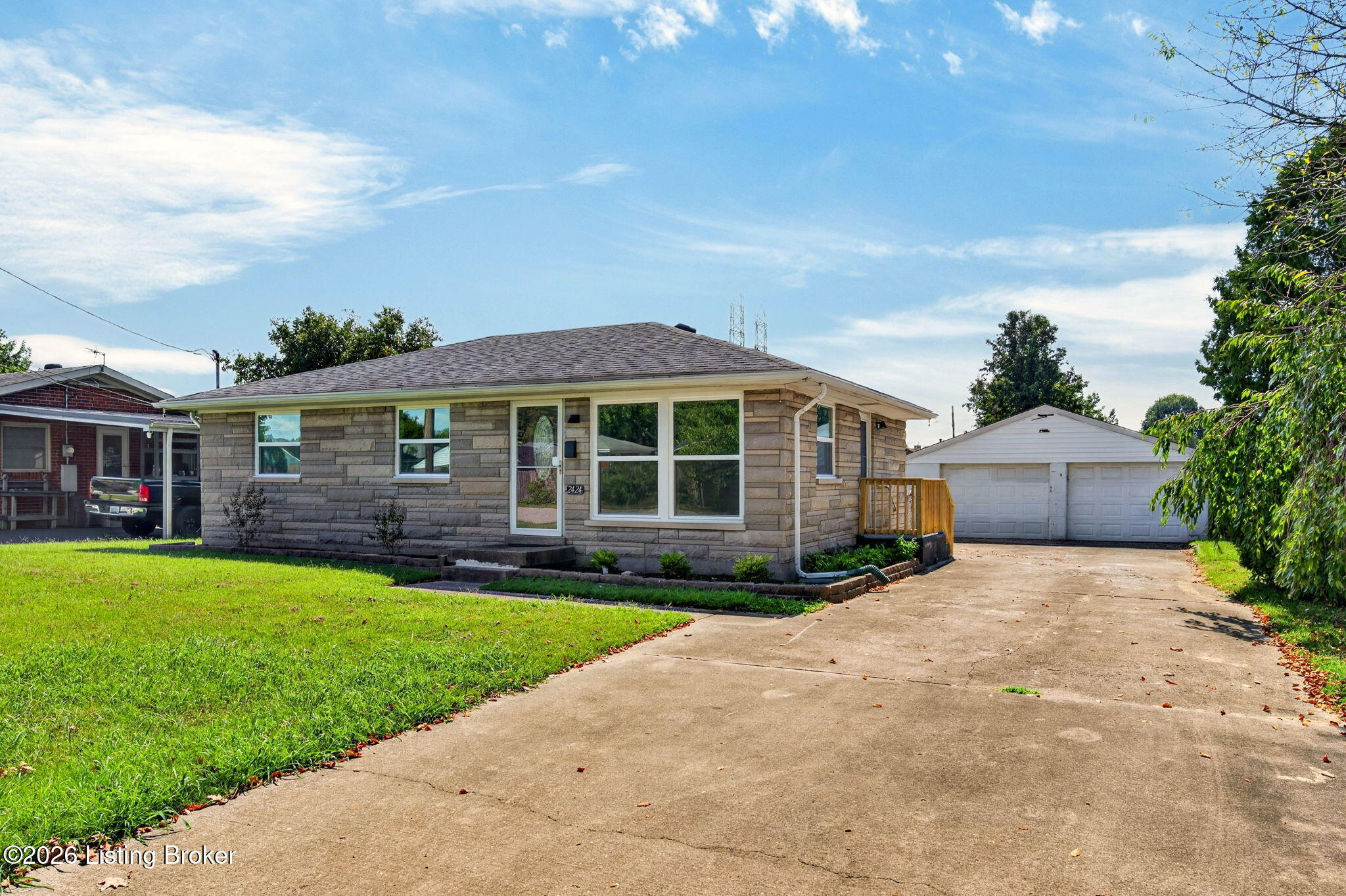 2424 Weber Ln