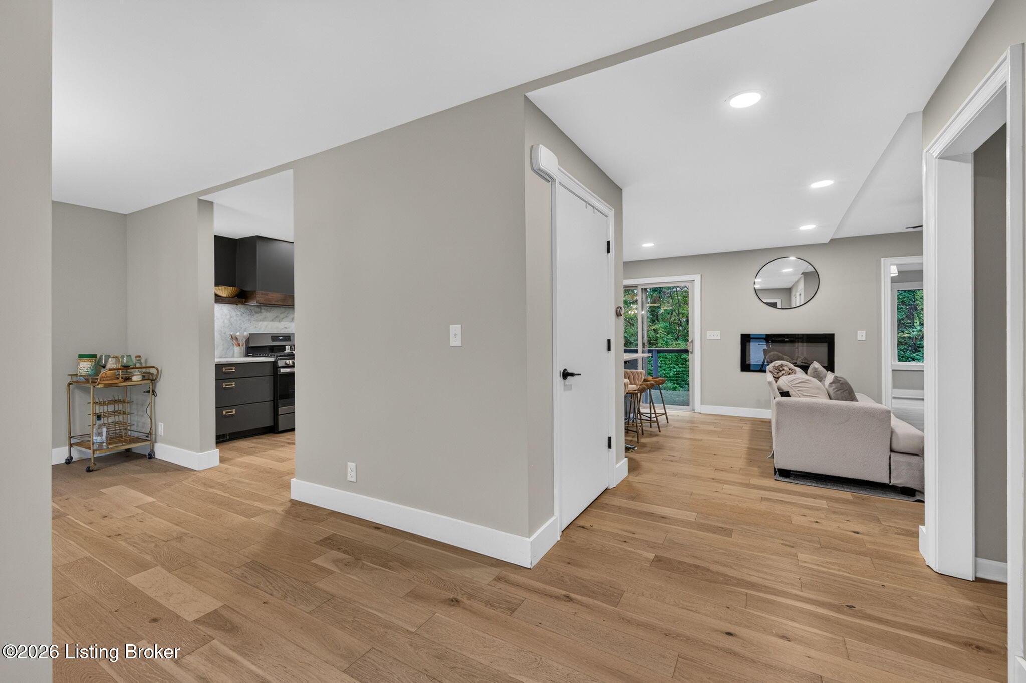 2303 Phoenix Hill Dr