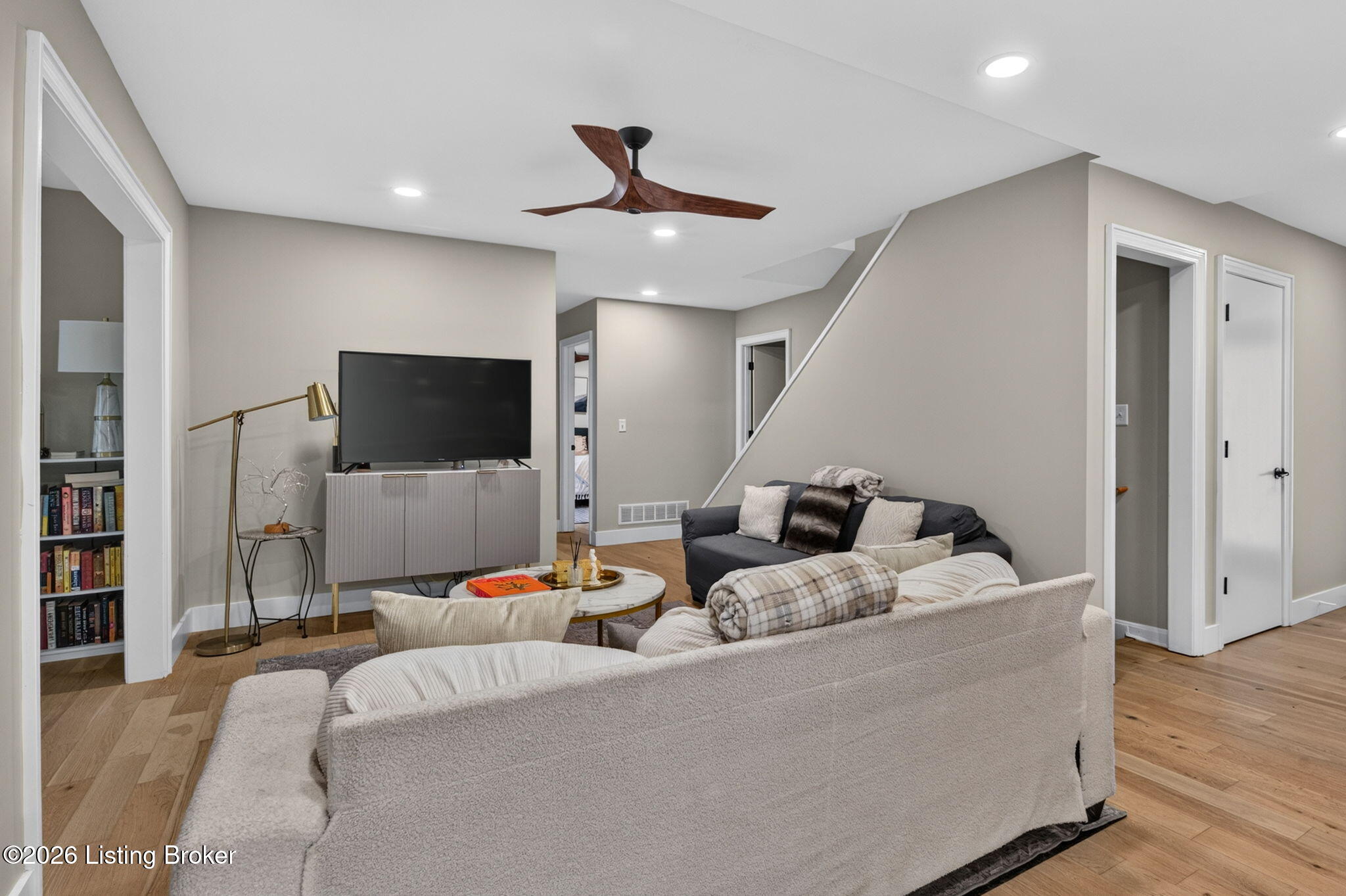 2303 Phoenix Hill Dr