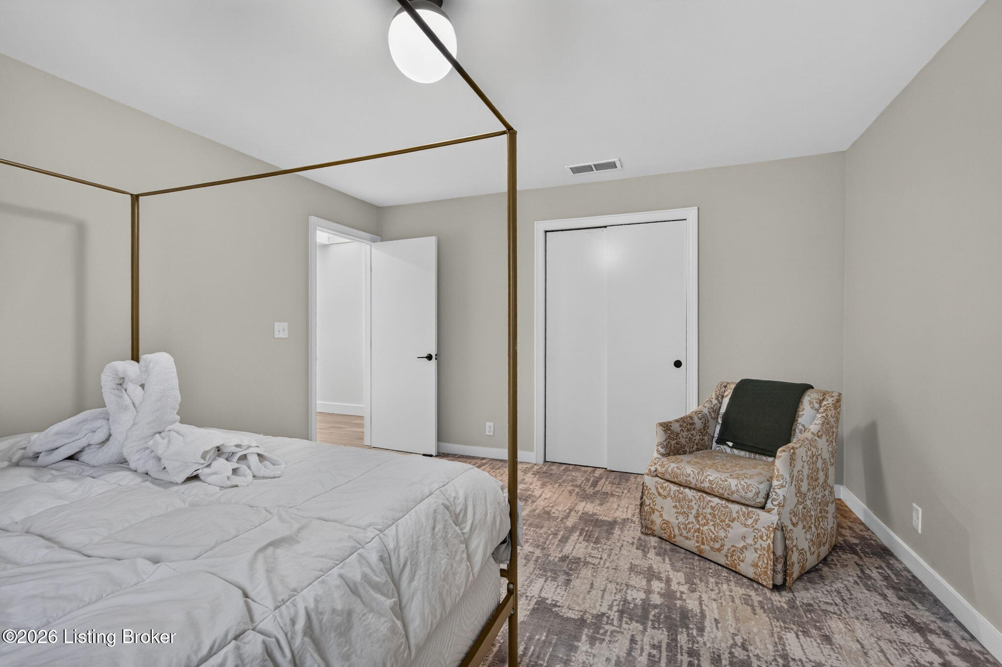 2303 Phoenix Hill Dr
