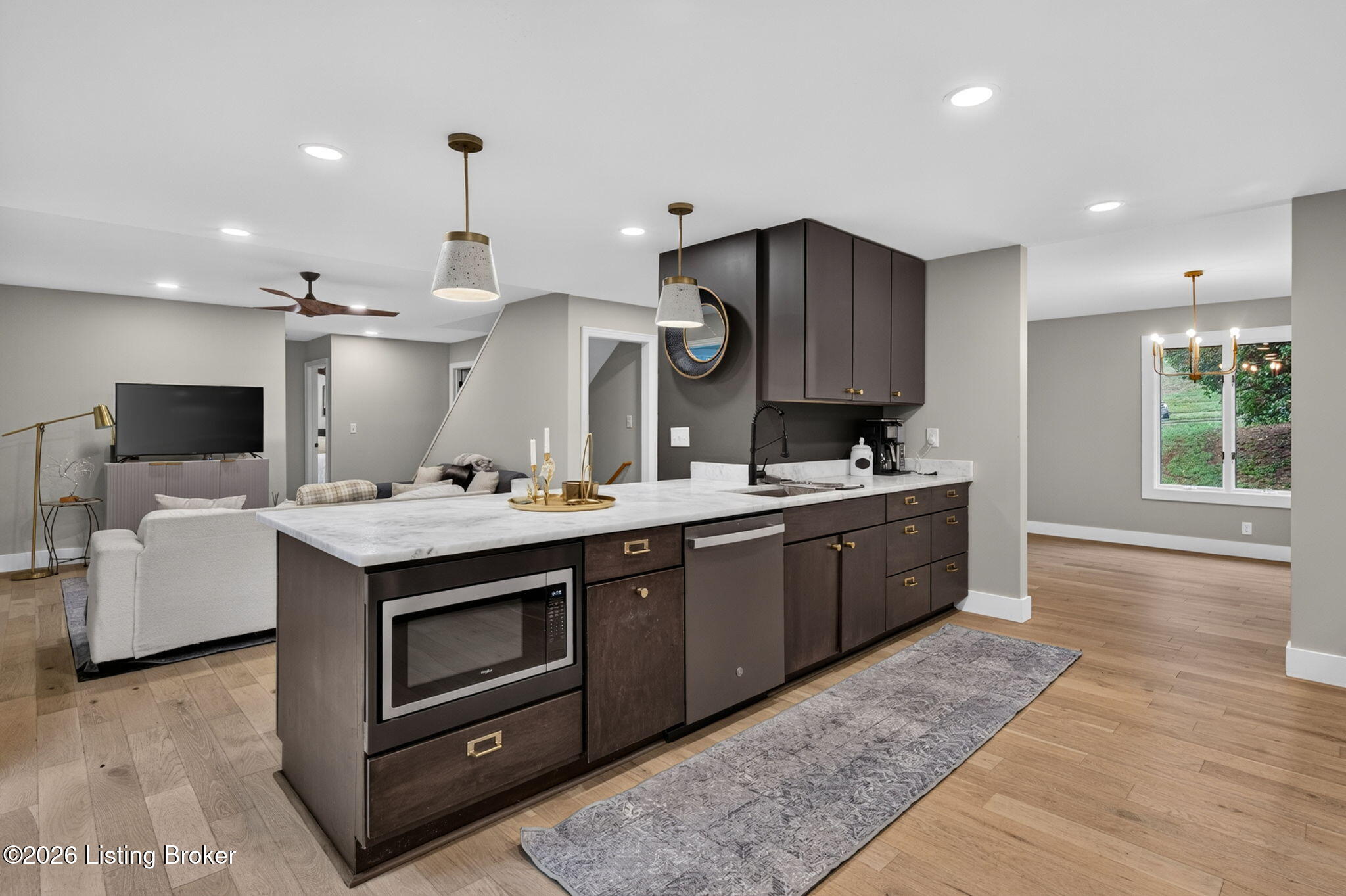 2303 Phoenix Hill Dr