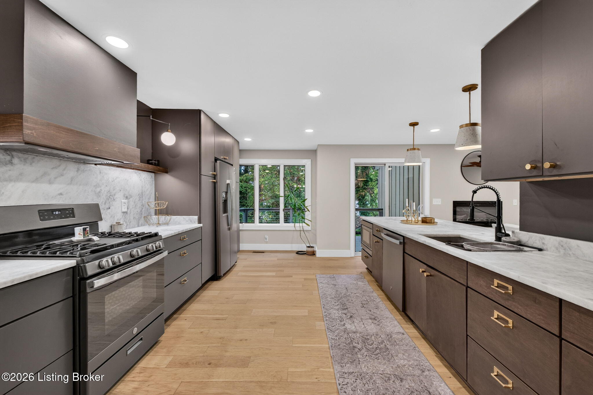 2303 Phoenix Hill Dr