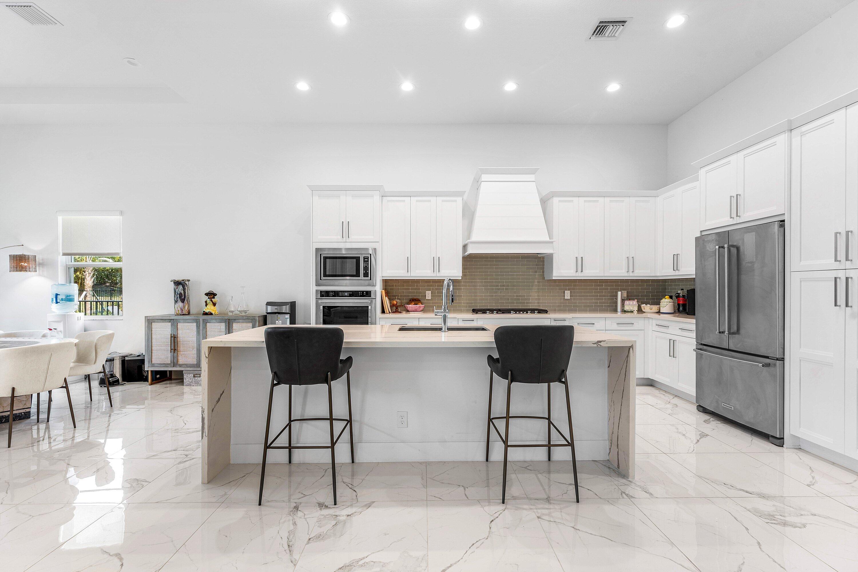 9256 Crestview Circle