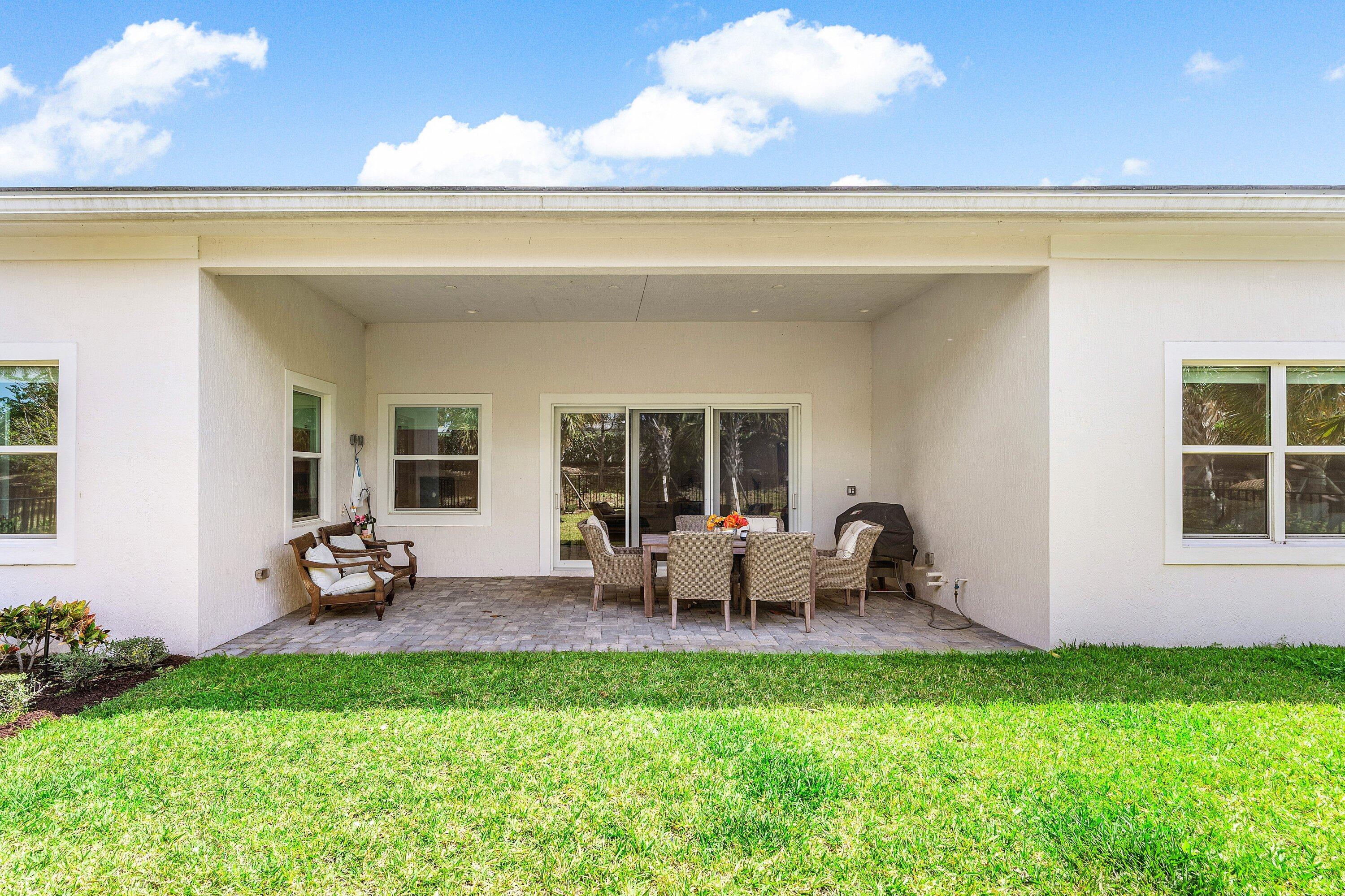 9256 Crestview Circle