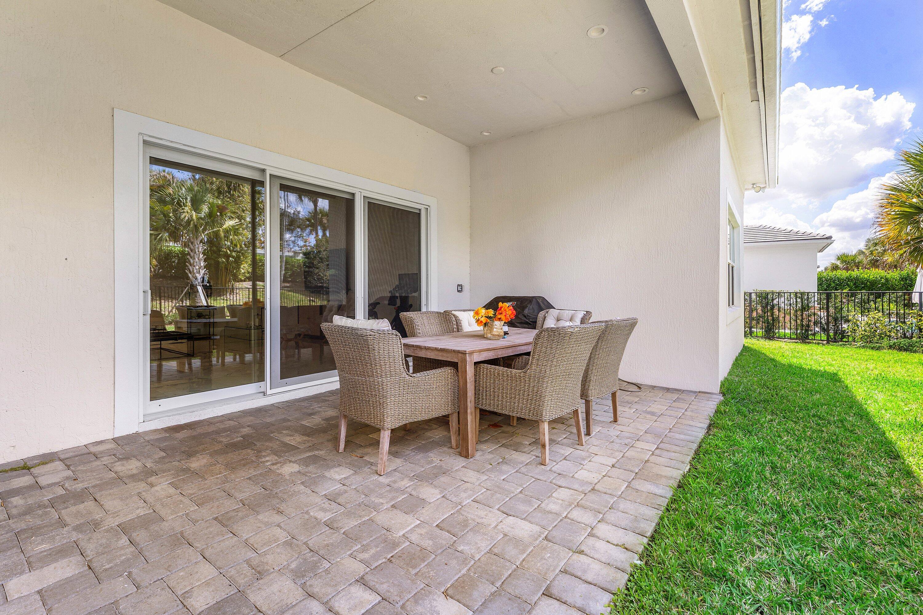 9256 Crestview Circle