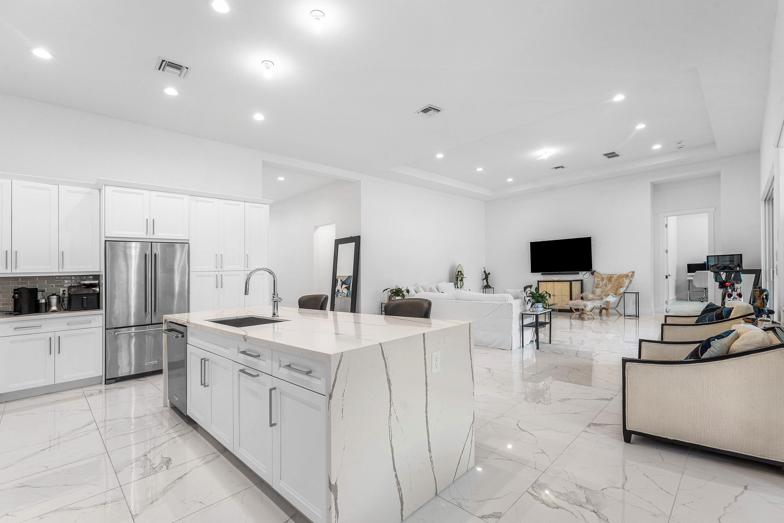 9256 Crestview Circle