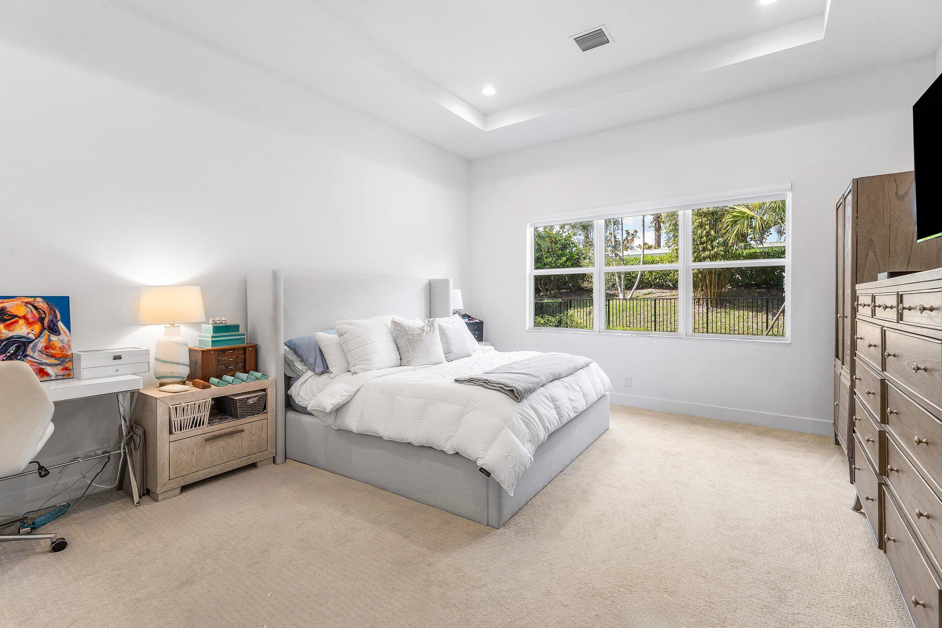 9256 Crestview Circle