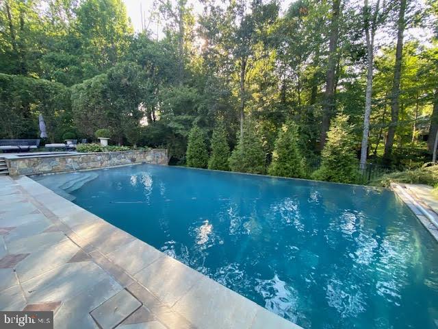 9907 MERIDEN ROAD