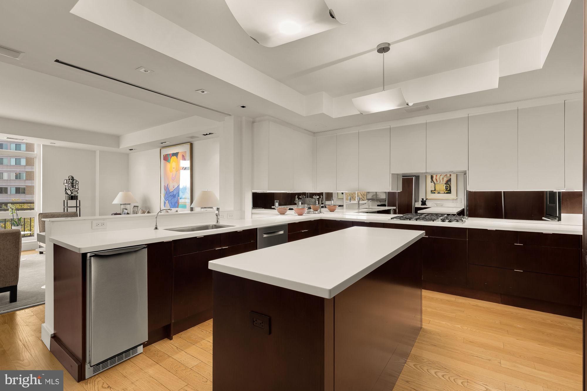 5630 WISCONSIN AVENUE 805