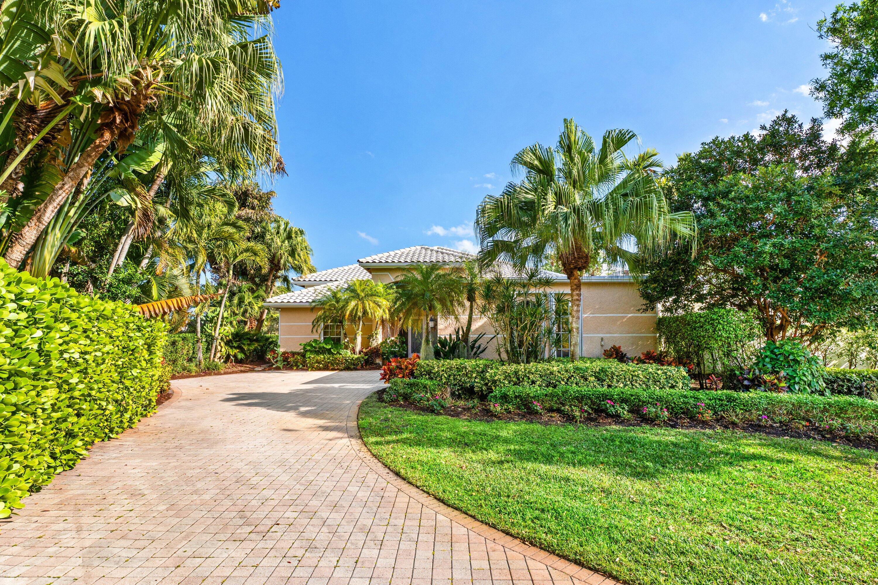 1118 Crystal Drive