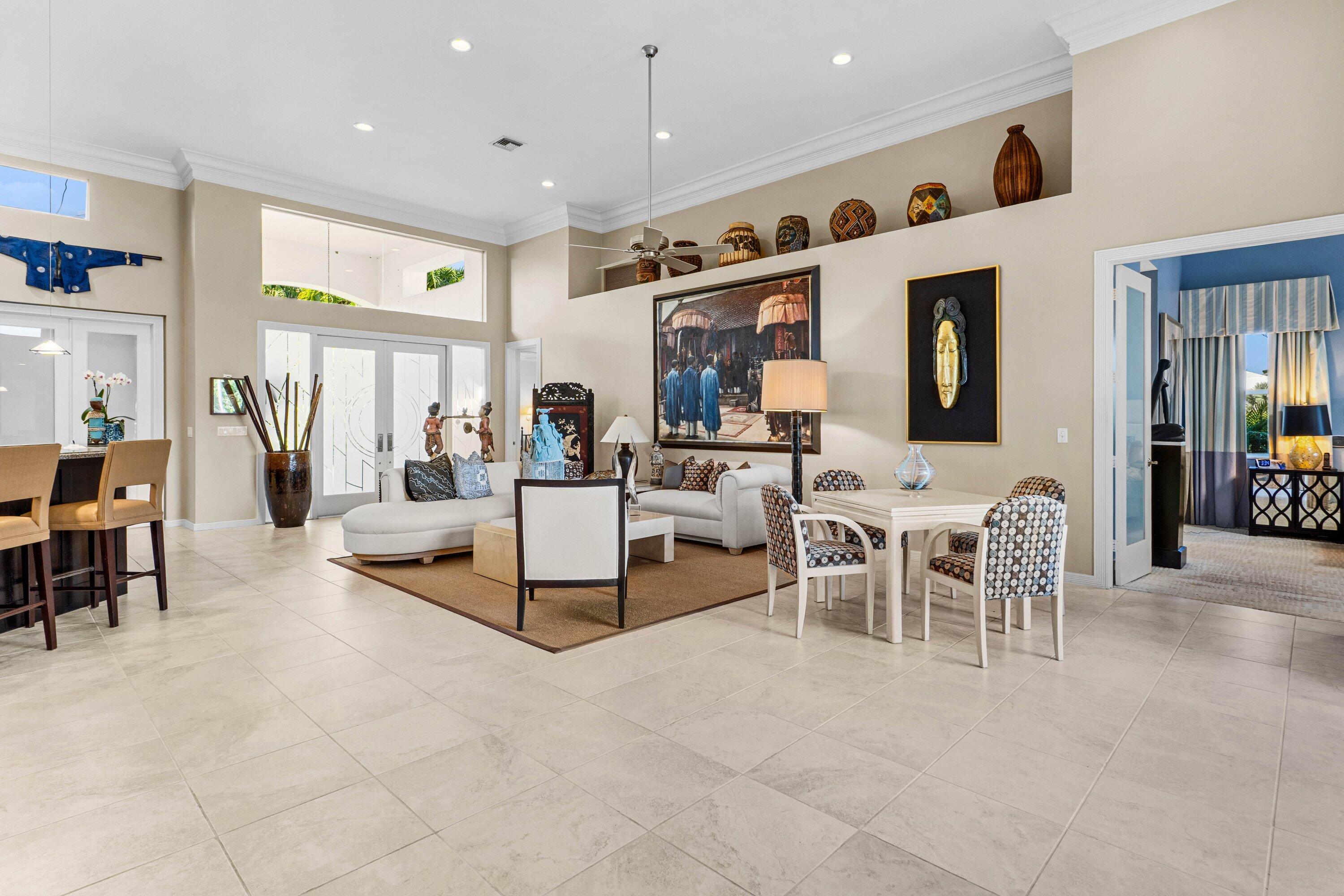 1118 Crystal Drive