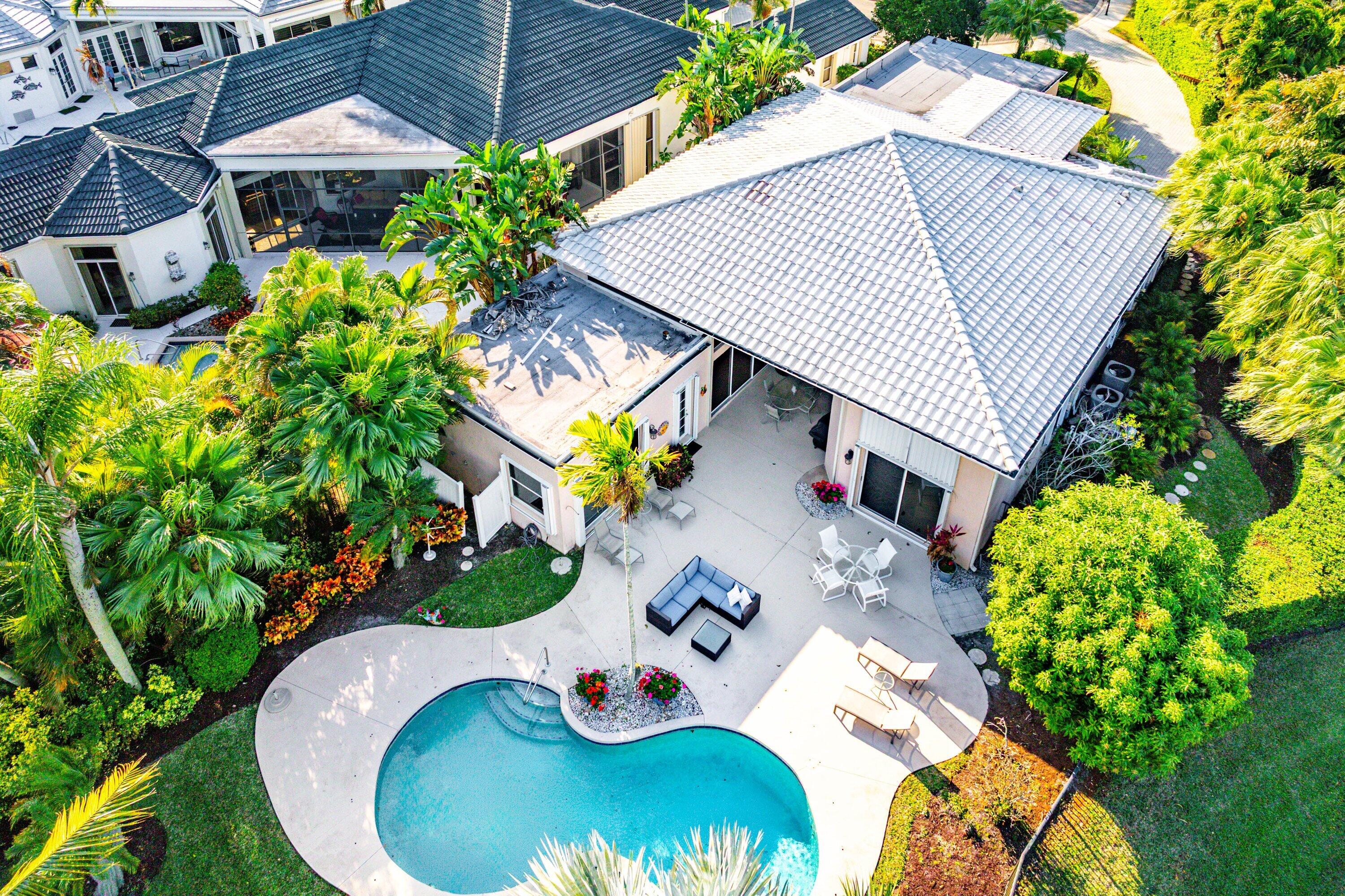 1118 Crystal Drive