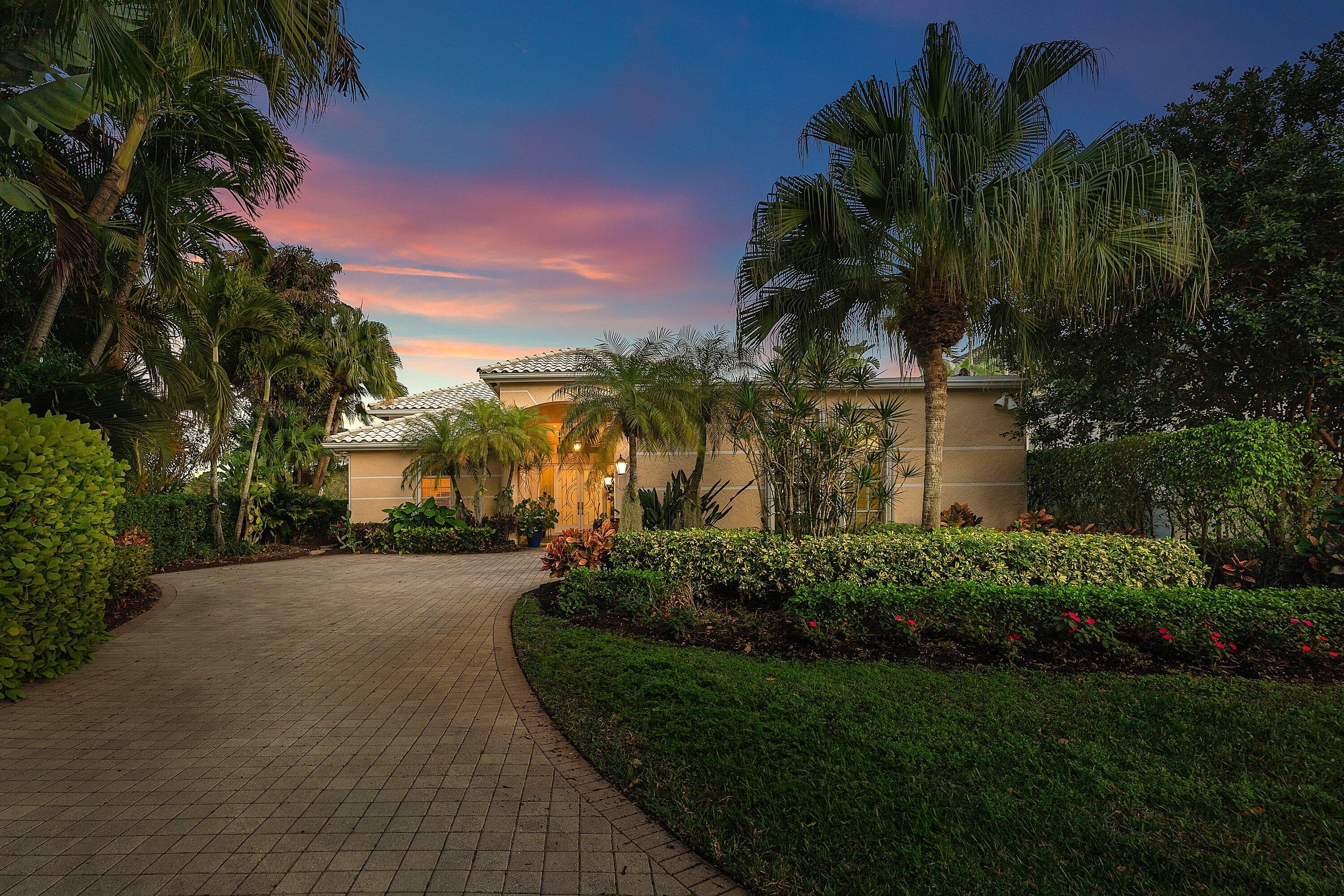 1118 Crystal Drive