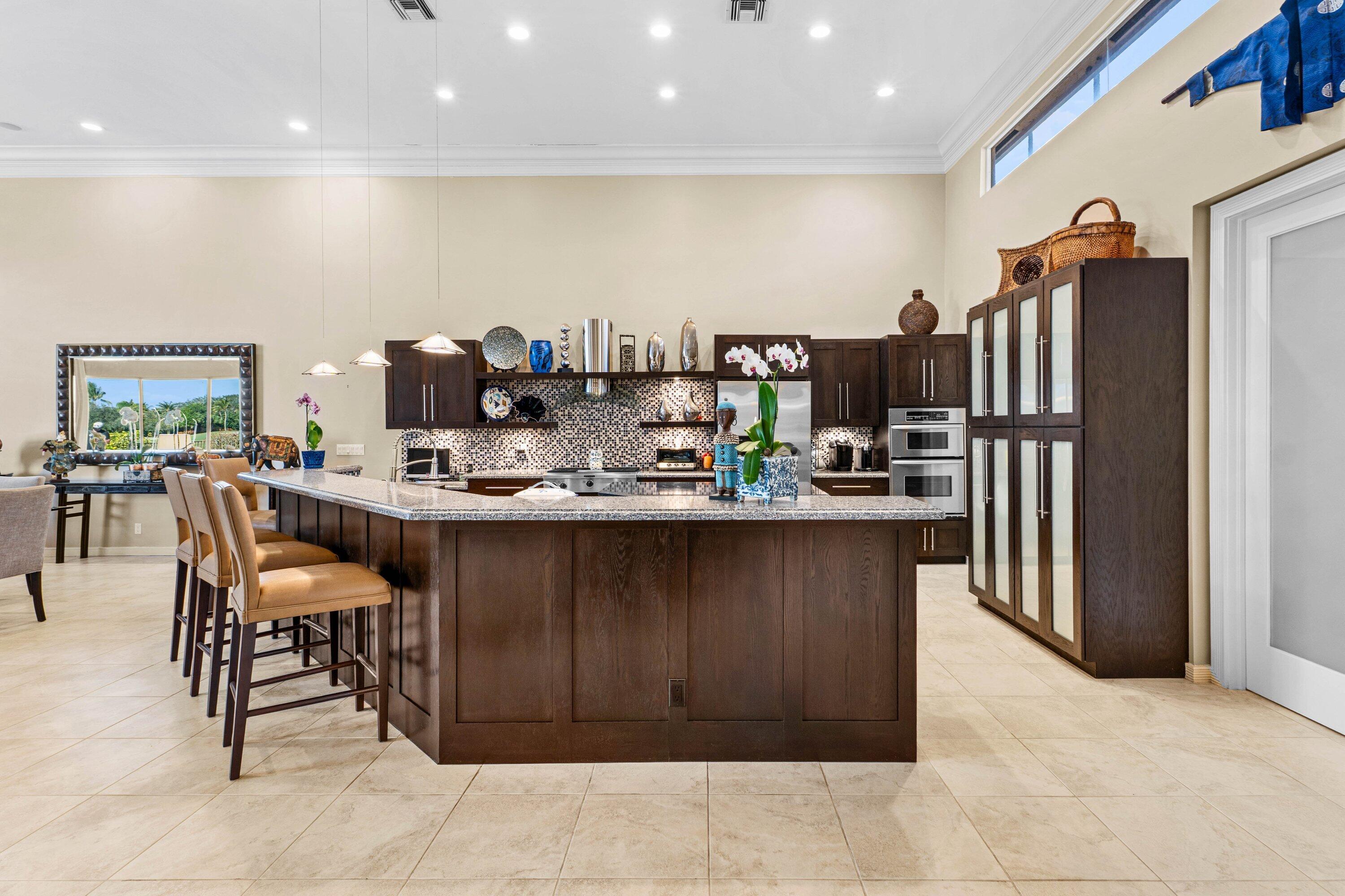 1118 Crystal Drive
