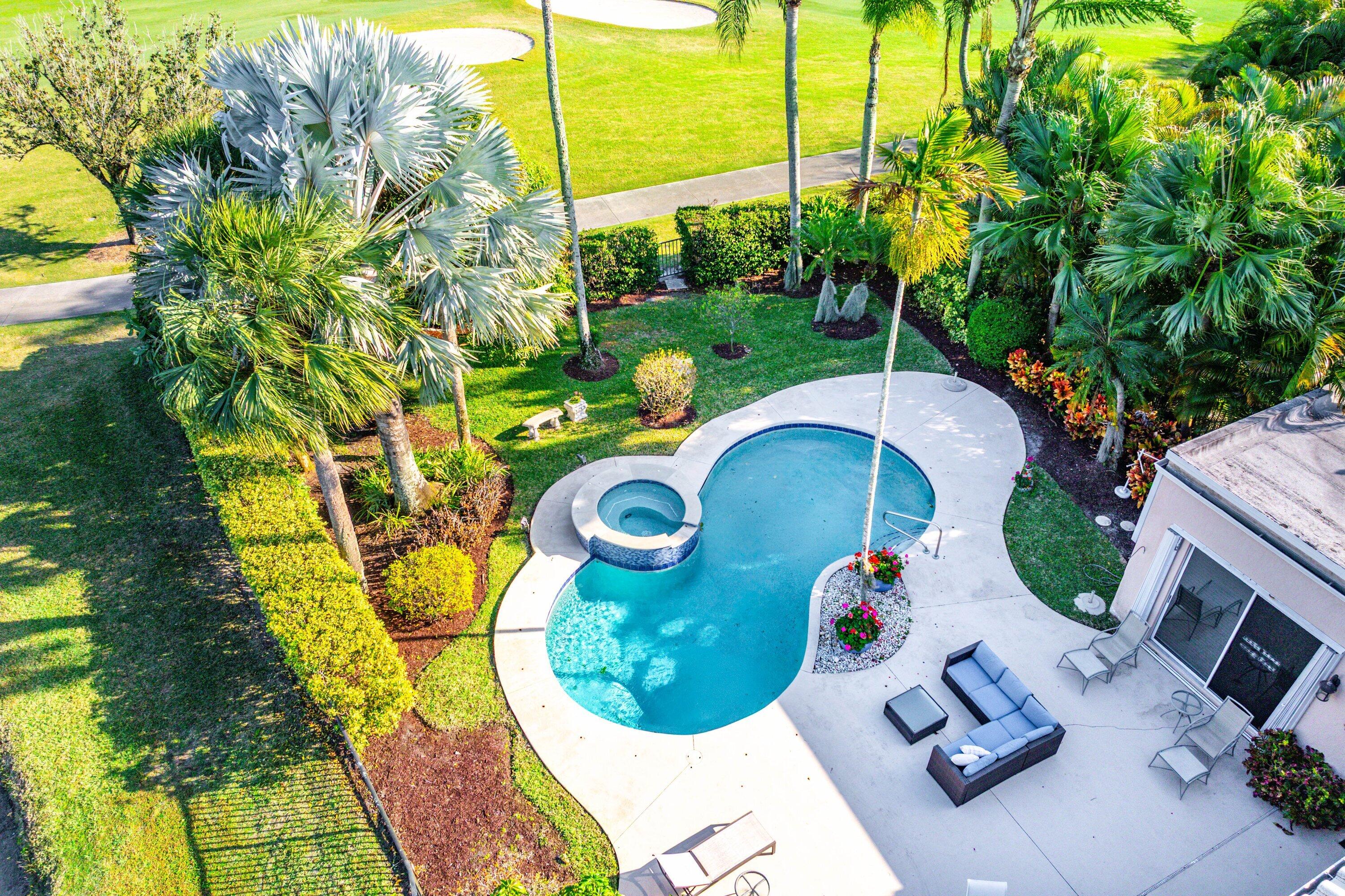 1118 Crystal Drive