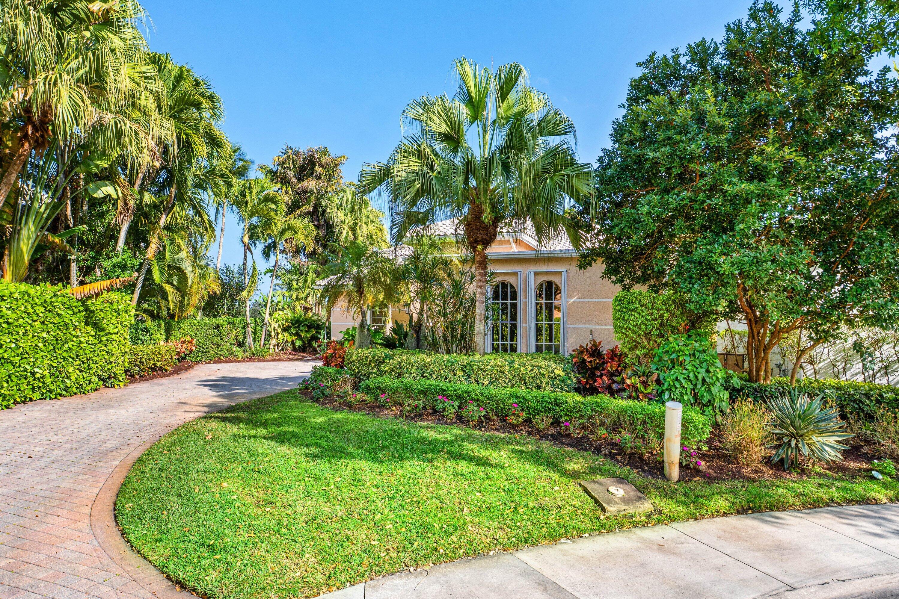 1118 Crystal Drive