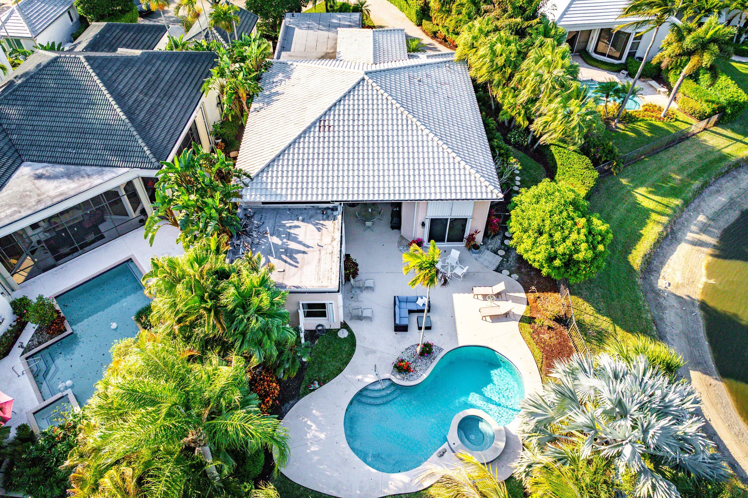 1118 Crystal Drive