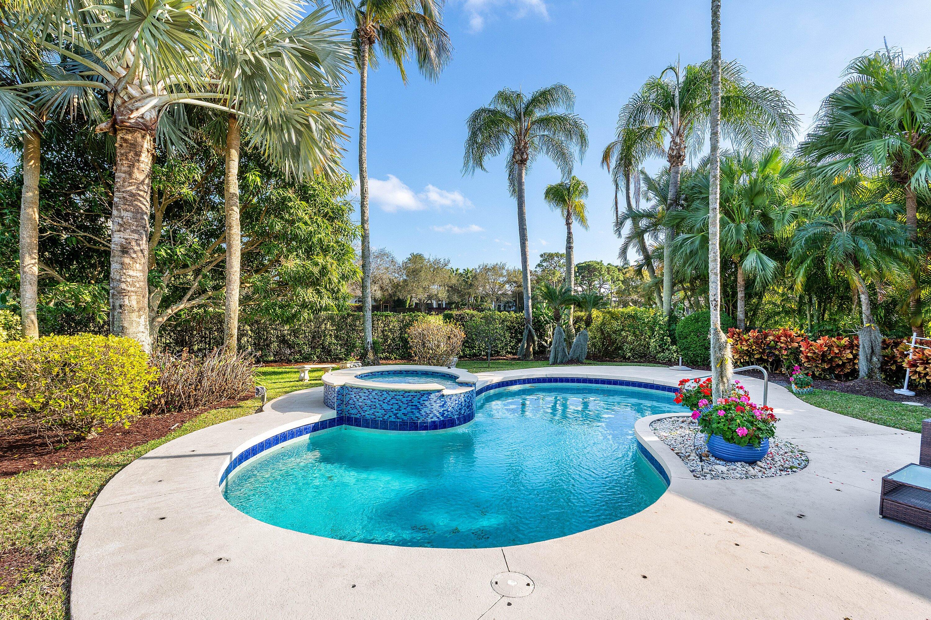 1118 Crystal Drive