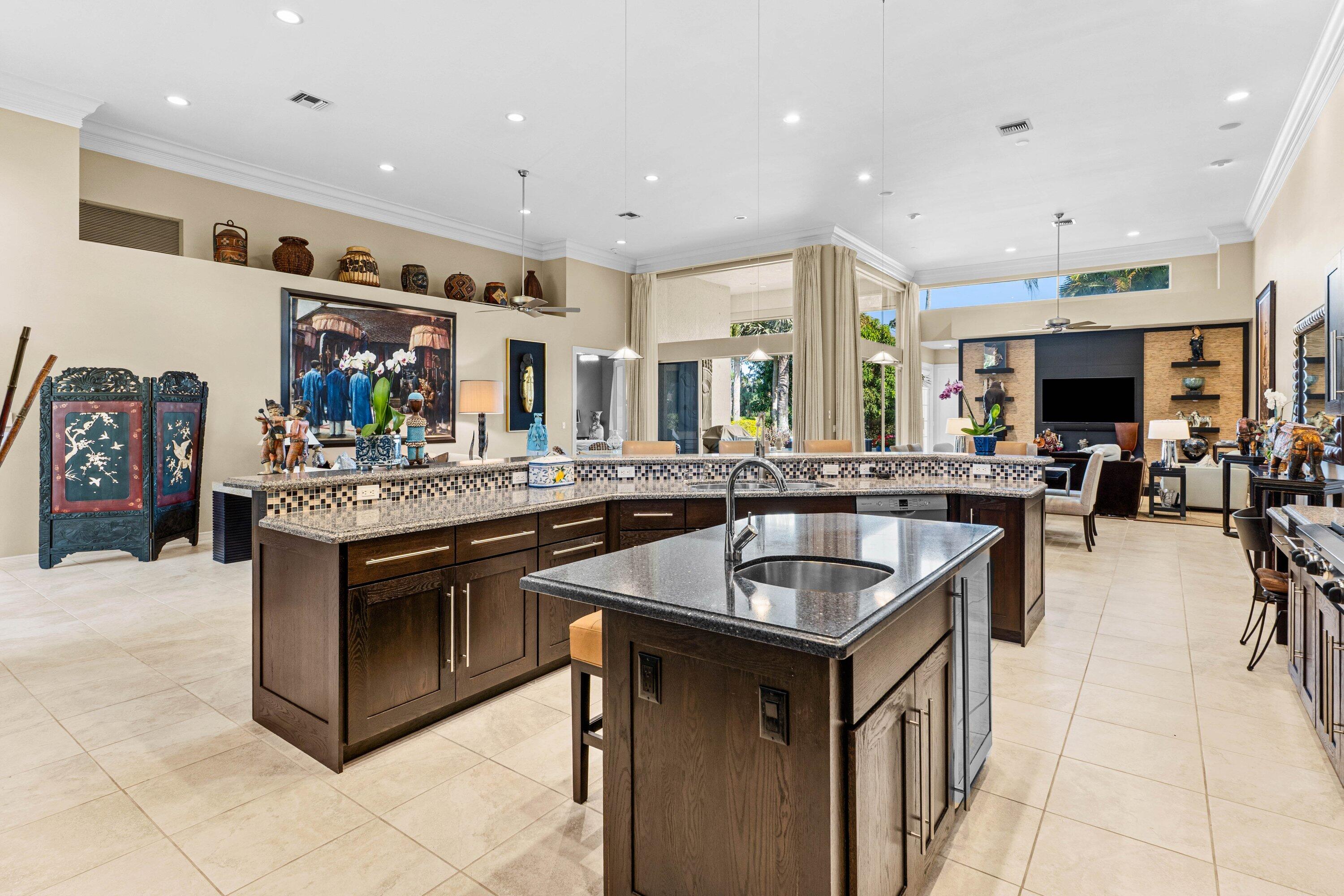 1118 Crystal Drive