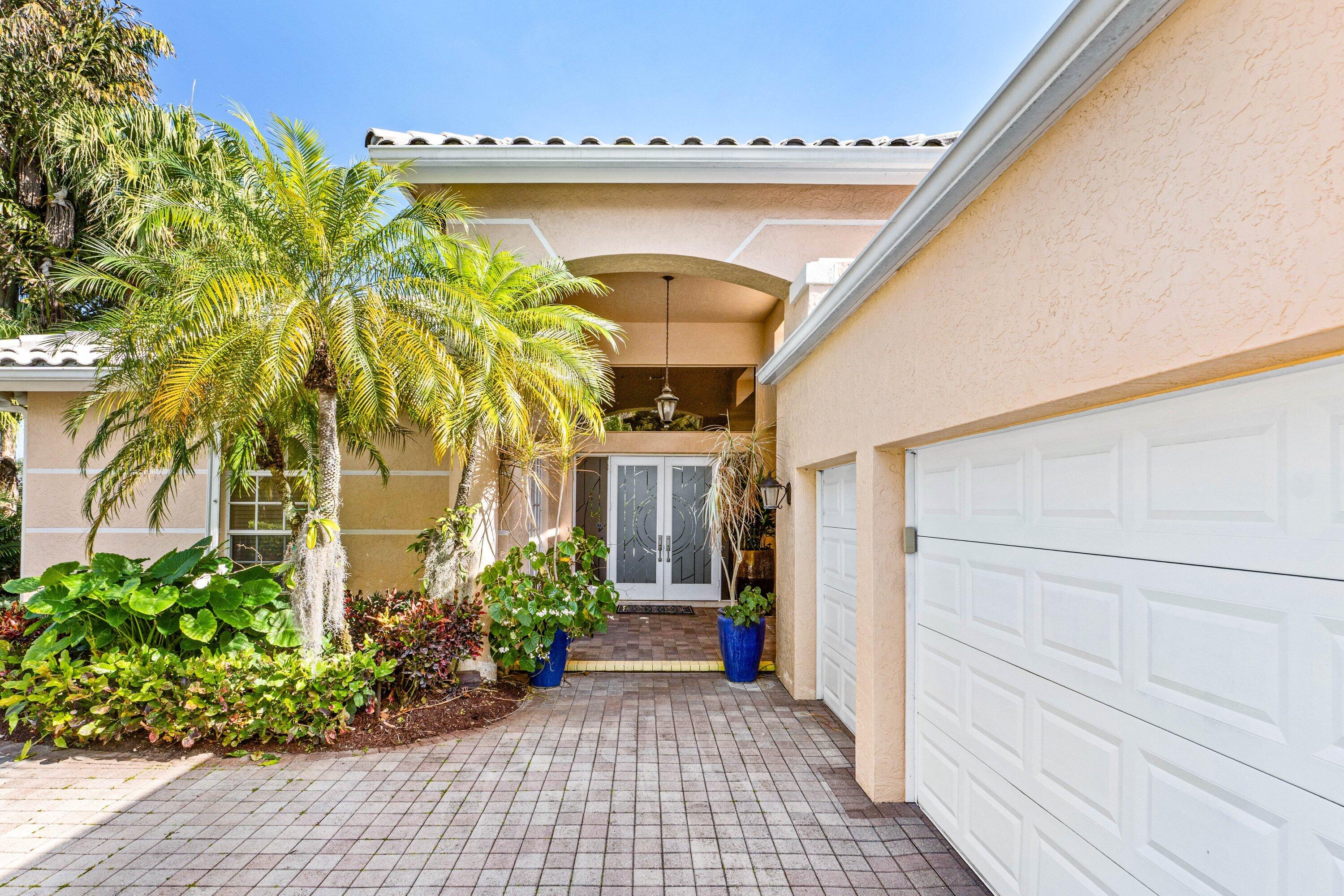 1118 Crystal Drive