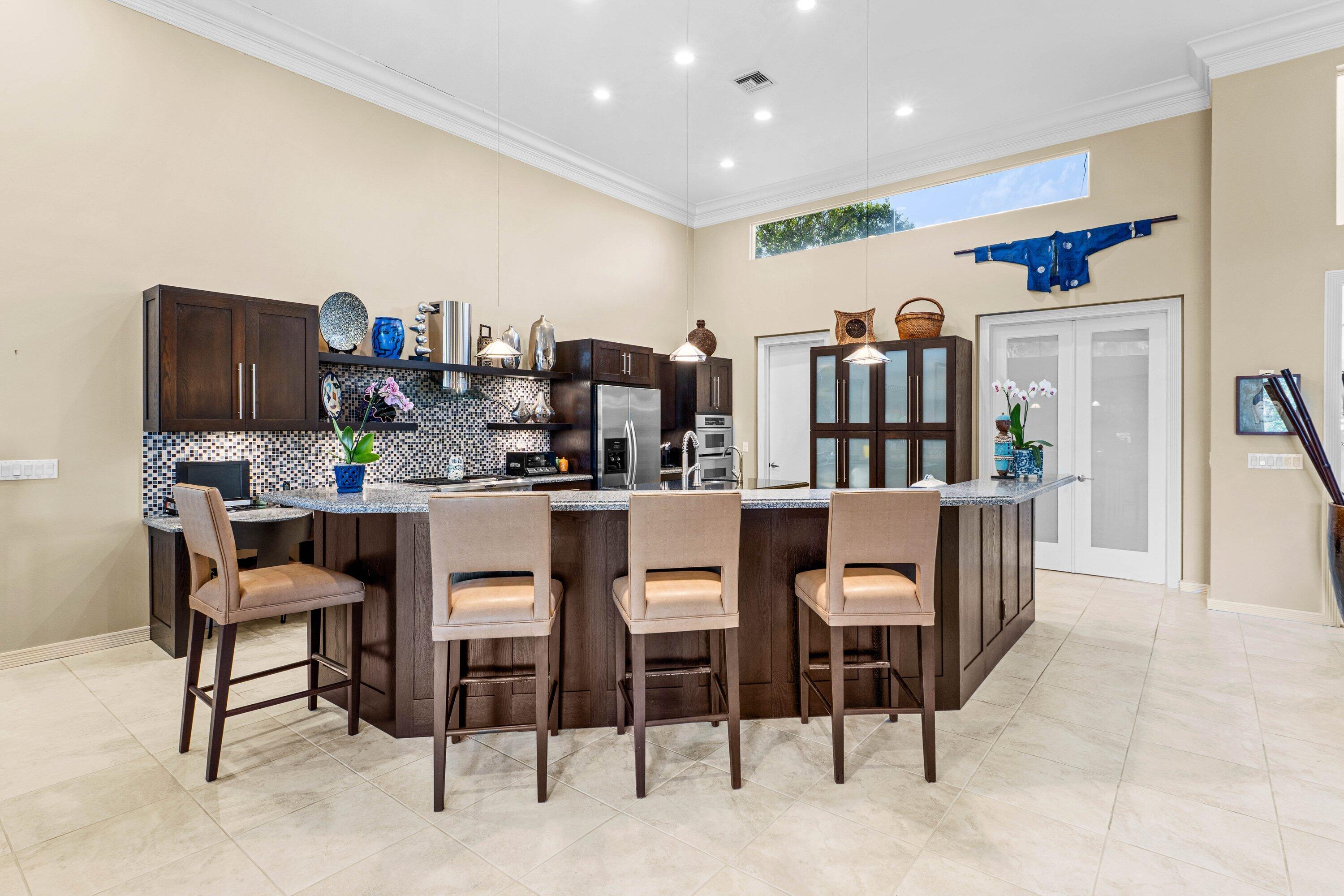 1118 Crystal Drive