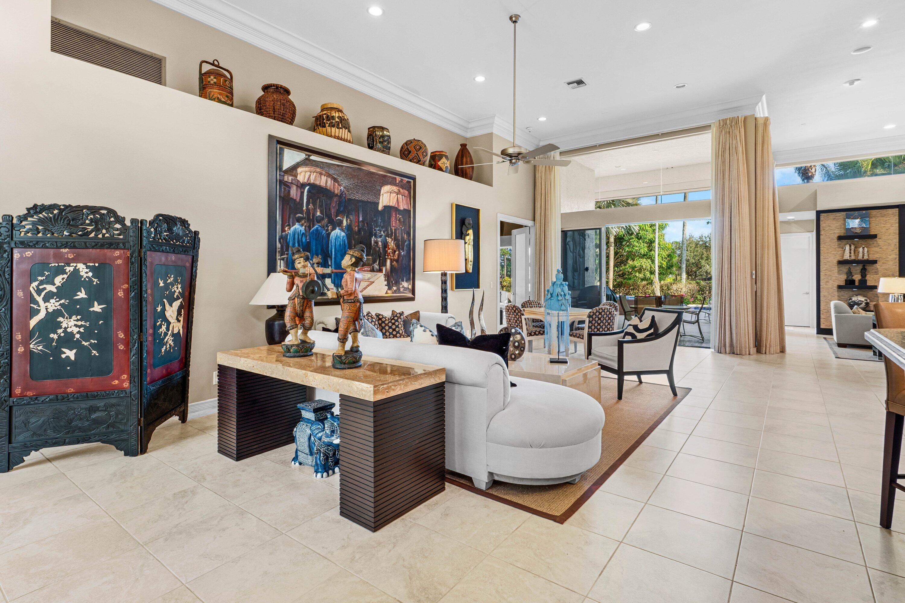 1118 Crystal Drive