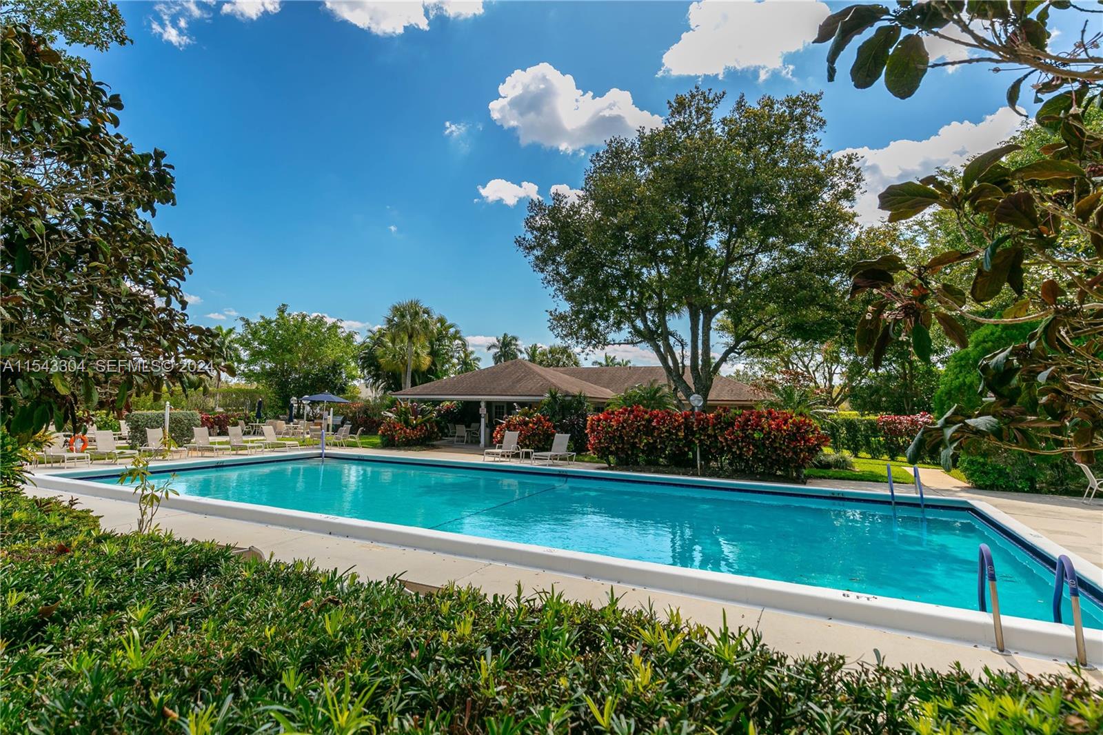 4020 W Palm Aire Drive 511