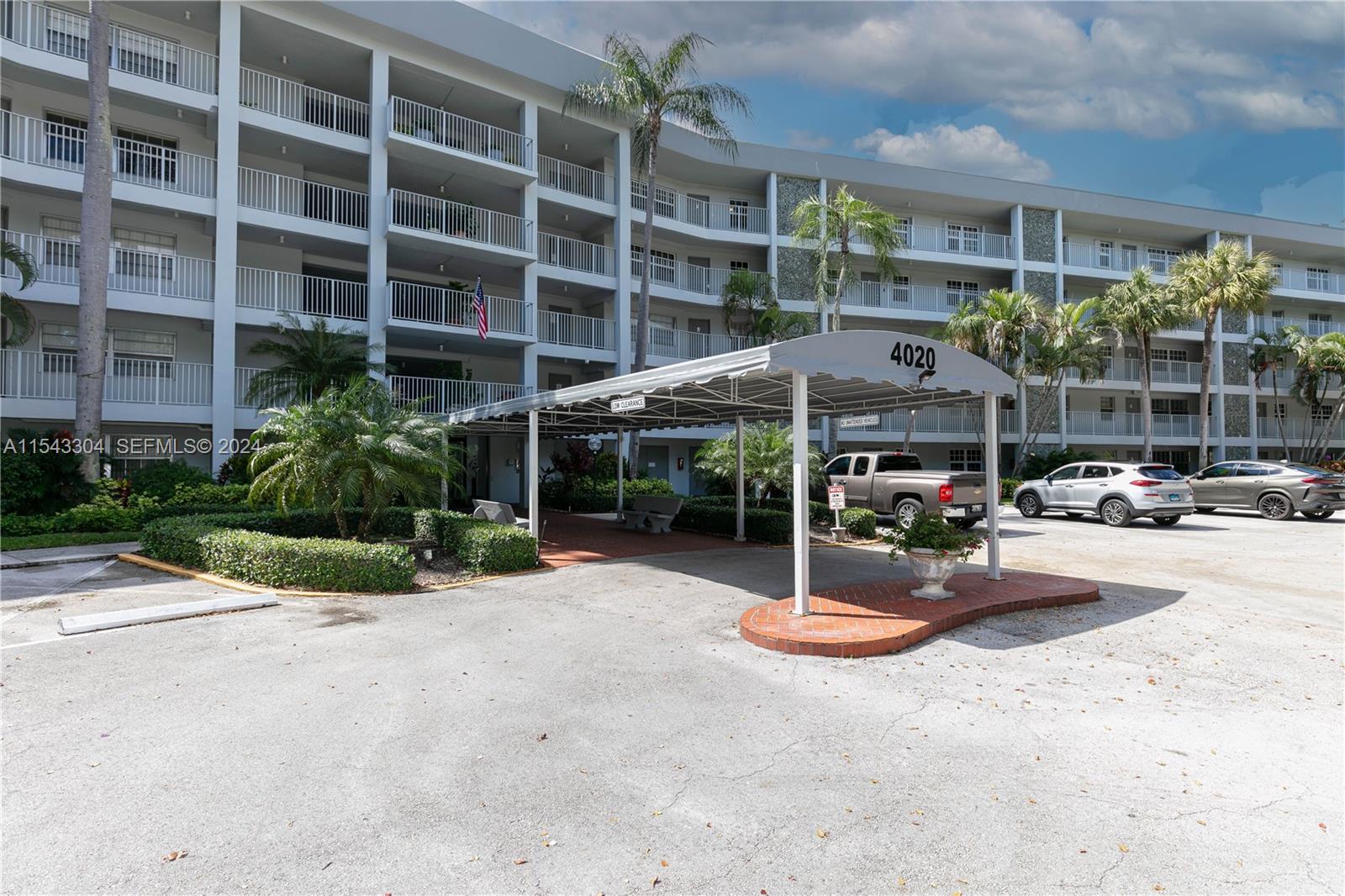4020 W Palm Aire Drive 511