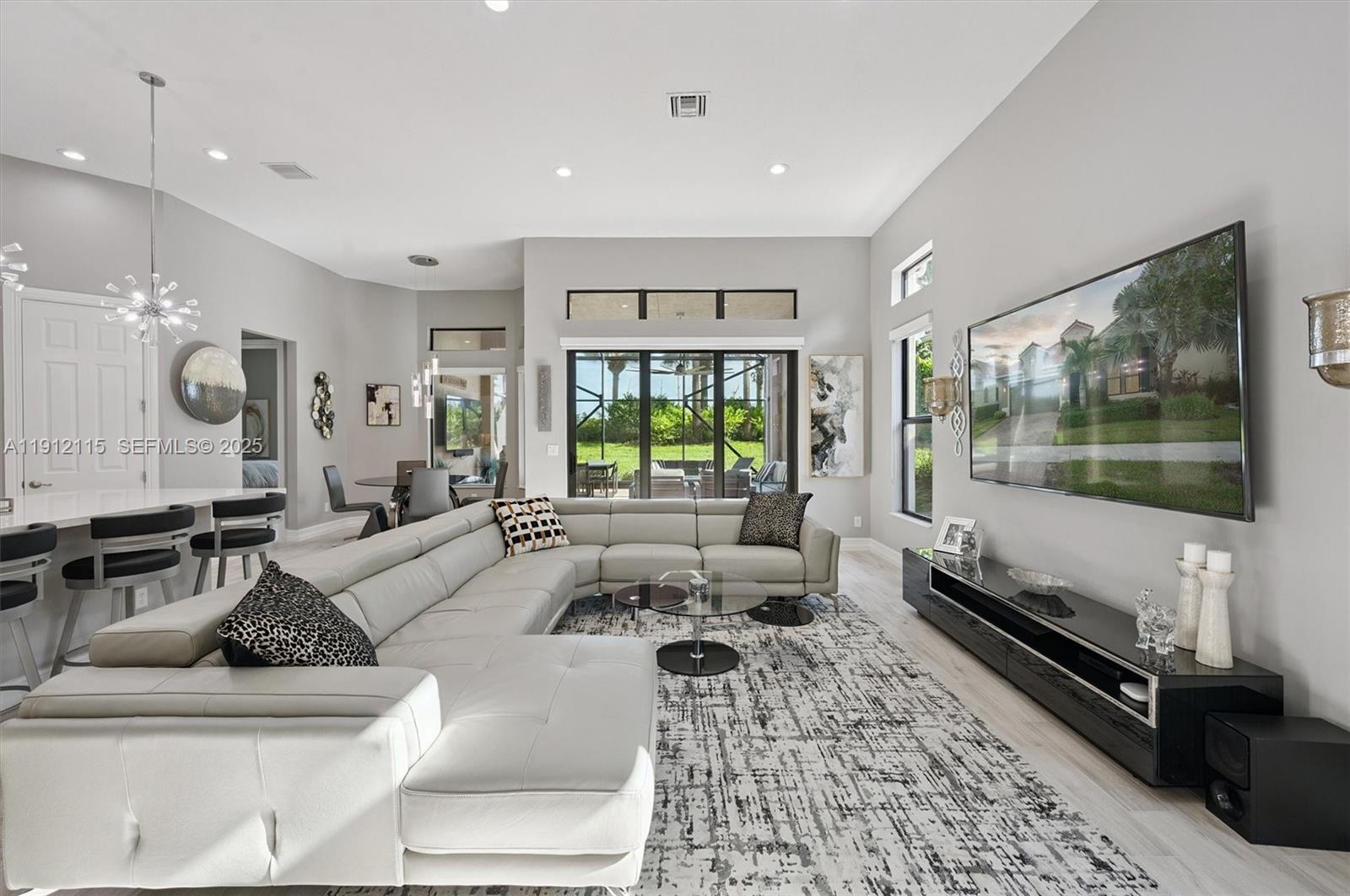 12065 N Kalmar Circle