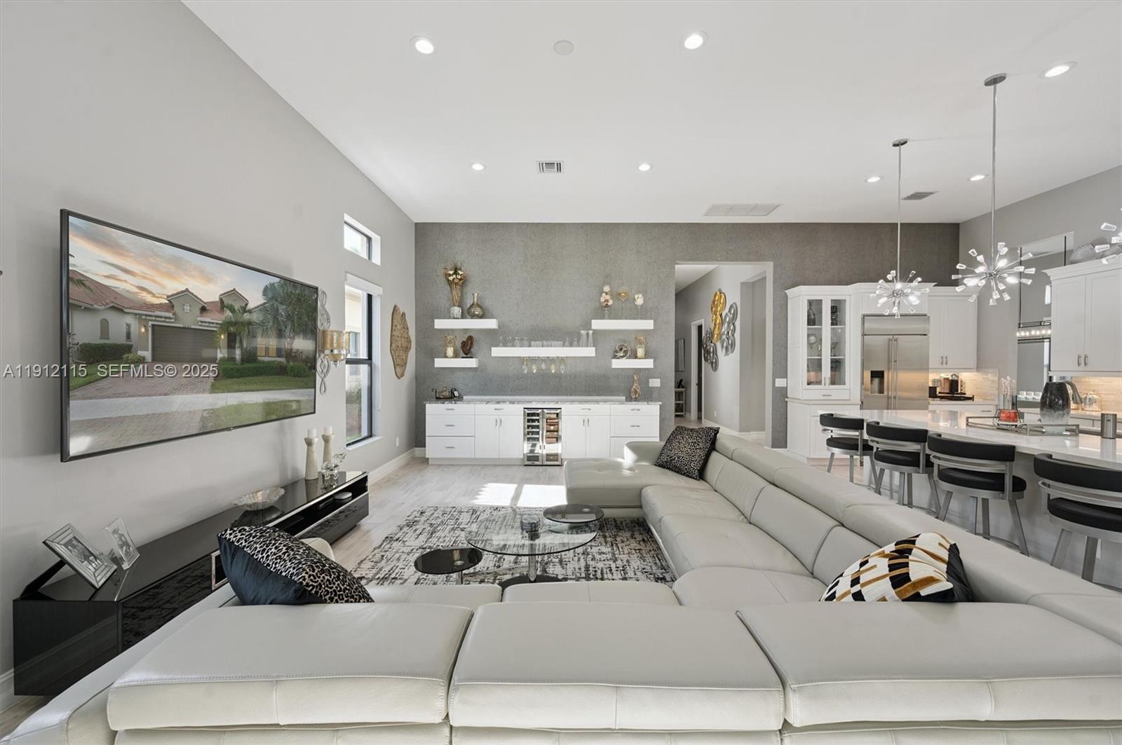 12065 N Kalmar Circle