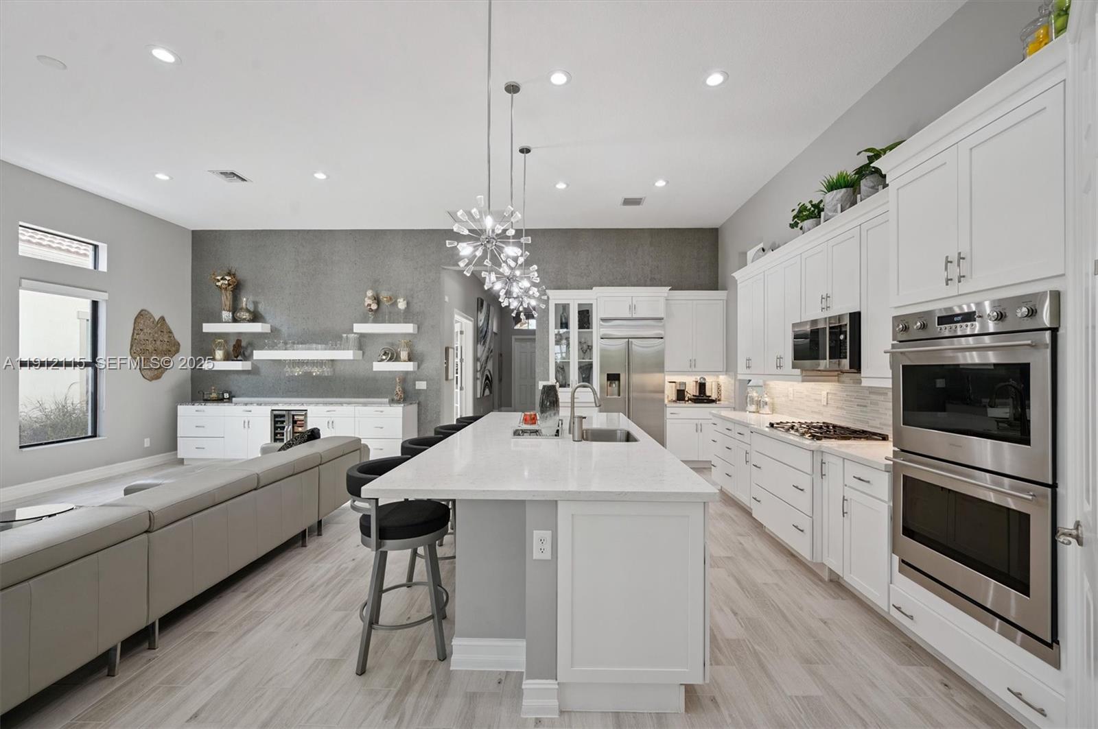 12065 N Kalmar Circle
