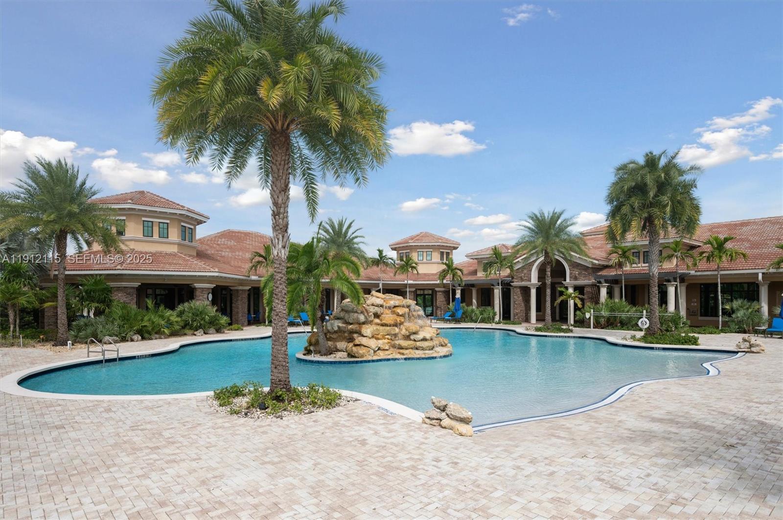 12065 N Kalmar Circle