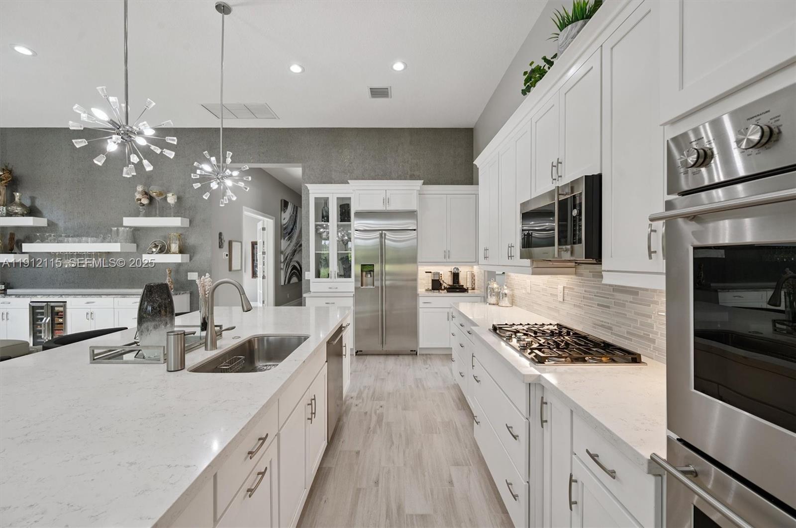 12065 N Kalmar Circle