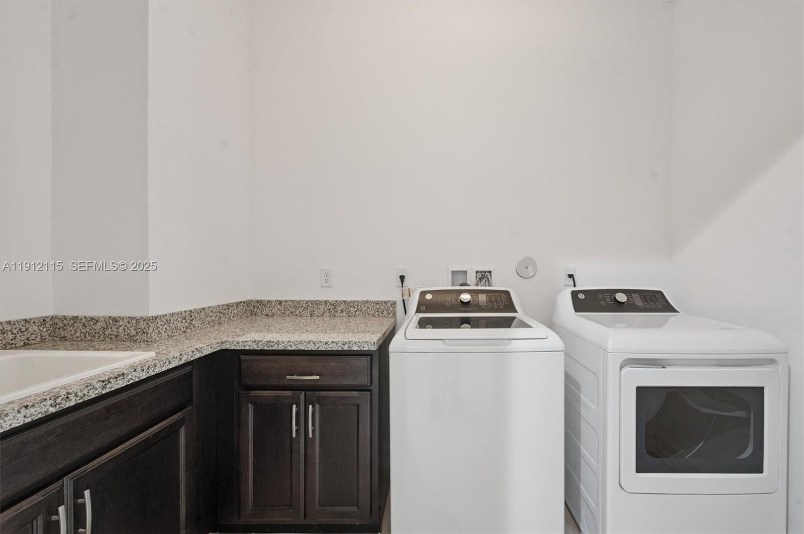 12065 N Kalmar Circle